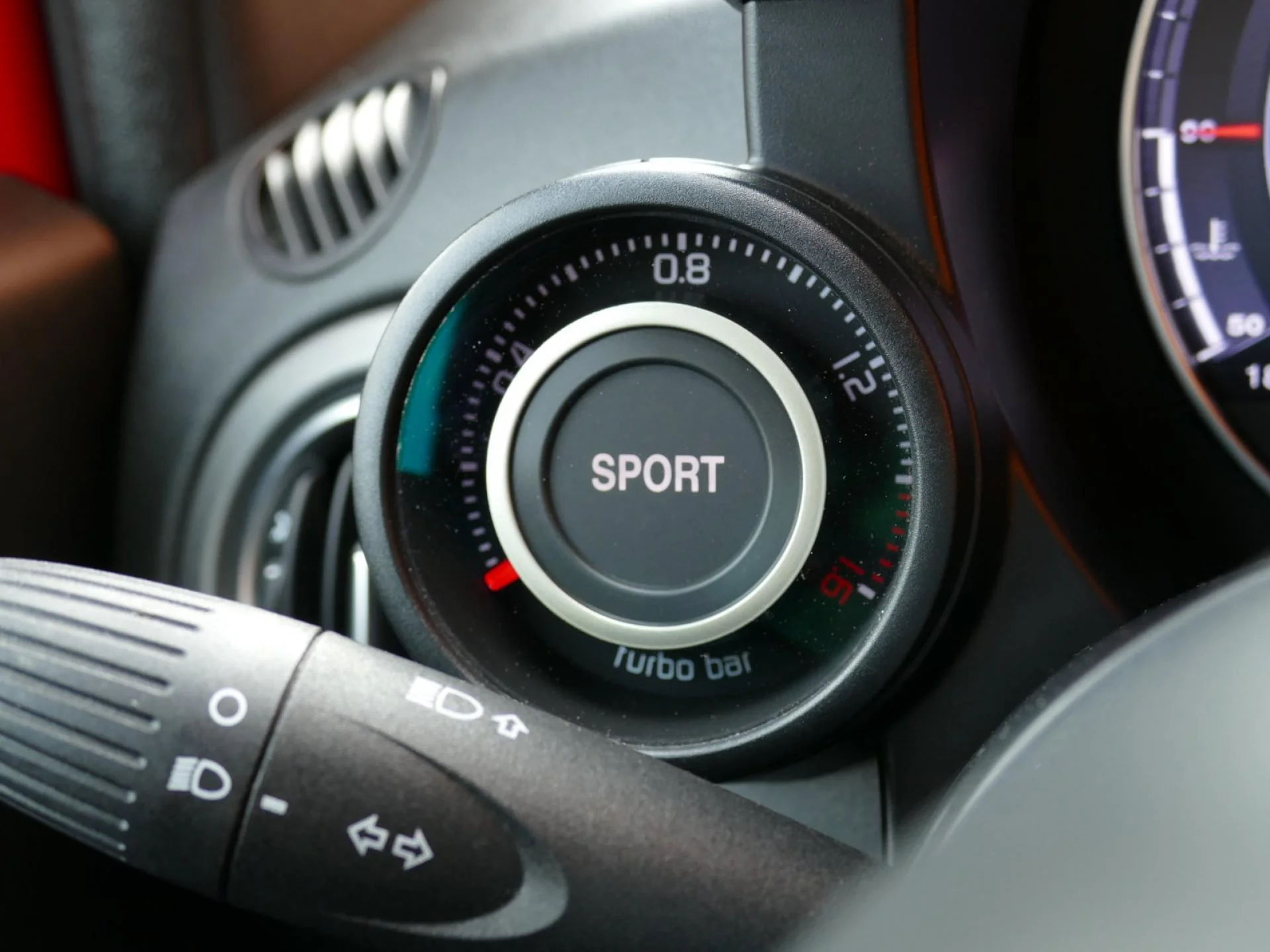 ABARTH 500 - Miniature 17 sur 32 - Cliquer pour voir cette photo