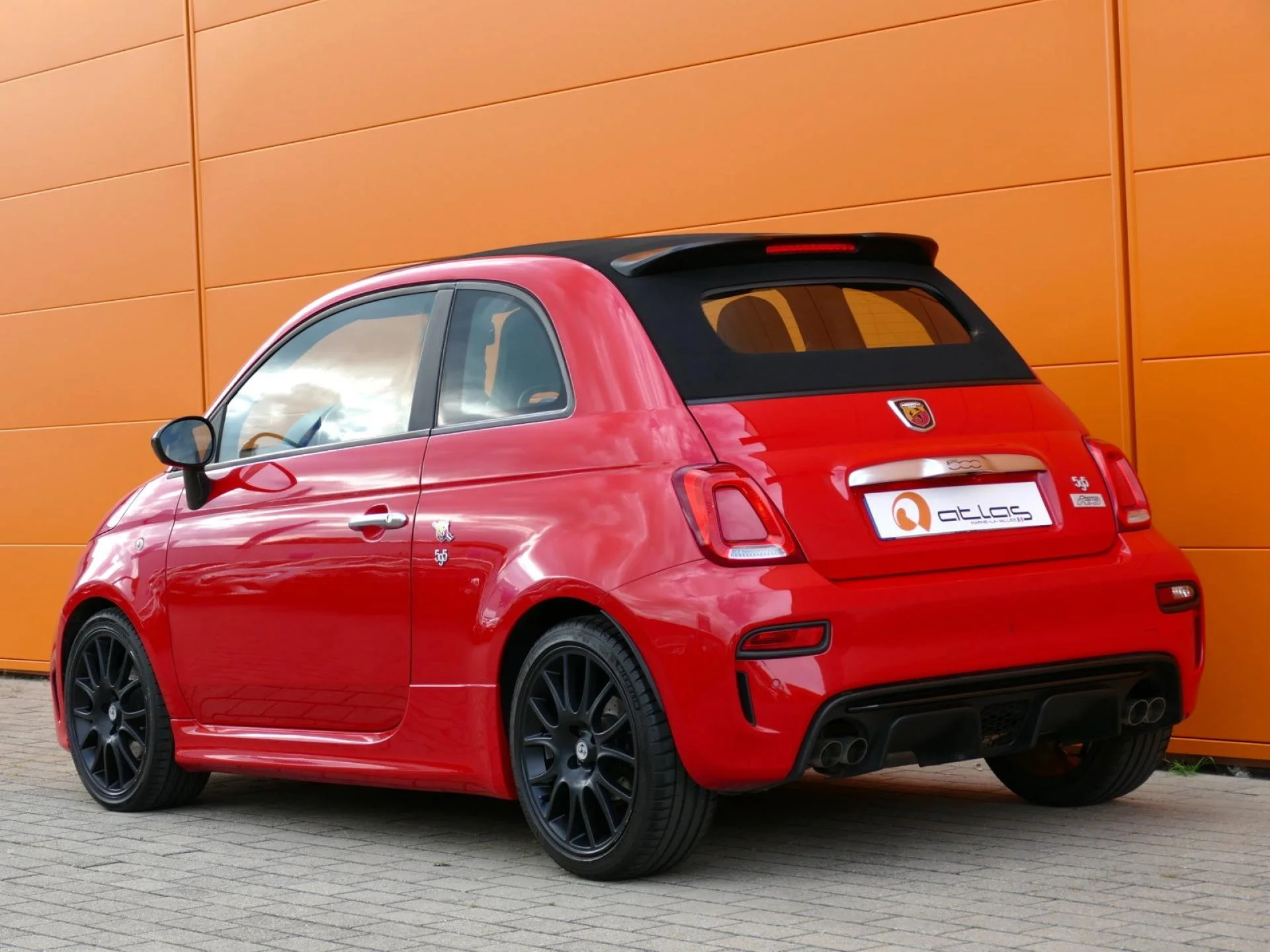 ABARTH 500 - Miniature 4 sur 32 - Cliquer pour voir cette photo