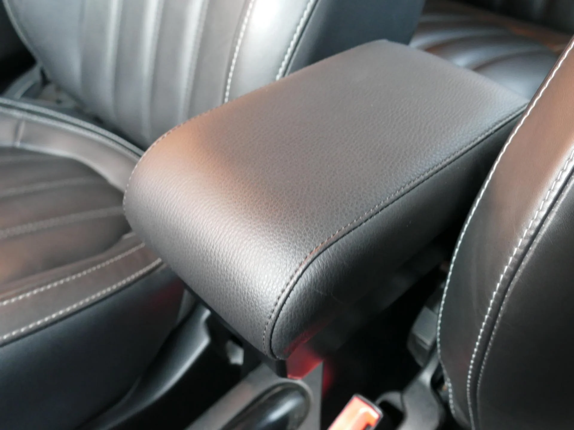 ABARTH 500 - Miniature 18 sur 32 - Cliquer pour voir cette photo