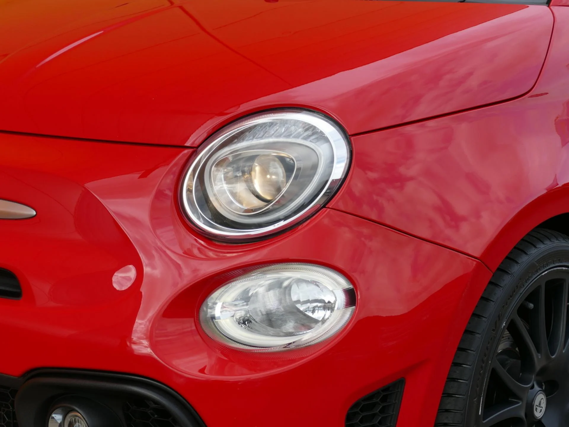 ABARTH 500 - Miniature 28 sur 32 - Cliquer pour voir cette photo