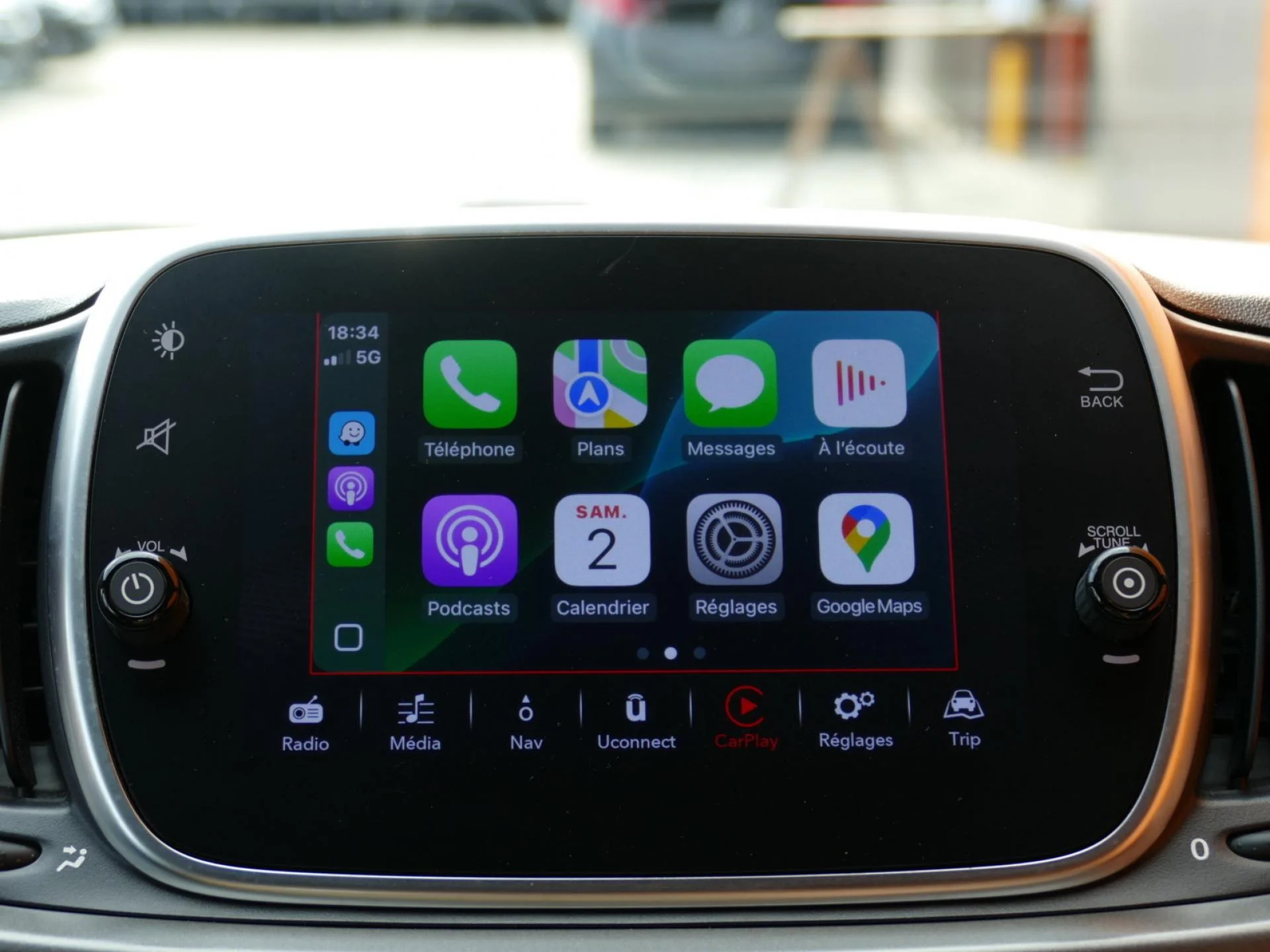 ABARTH 500 - Miniature 10 sur 32 - Cliquer pour voir cette photo