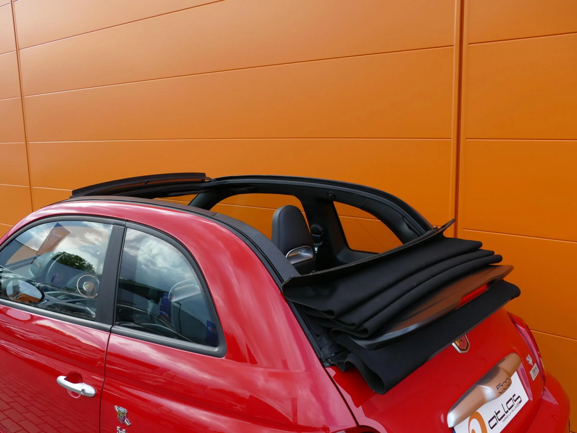 ABARTH 500 - Miniature 23 sur 32 - Cliquer pour voir cette photo