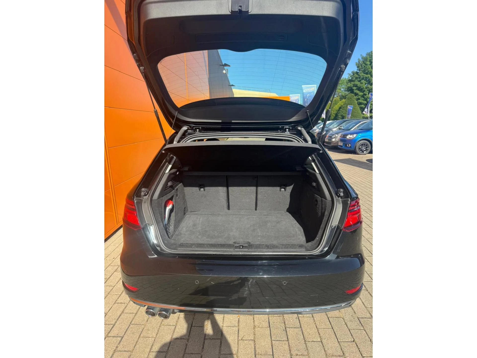 AUDI A3 SPORTBACK - Miniature 16 sur 32 - Cliquer pour voir cette photo