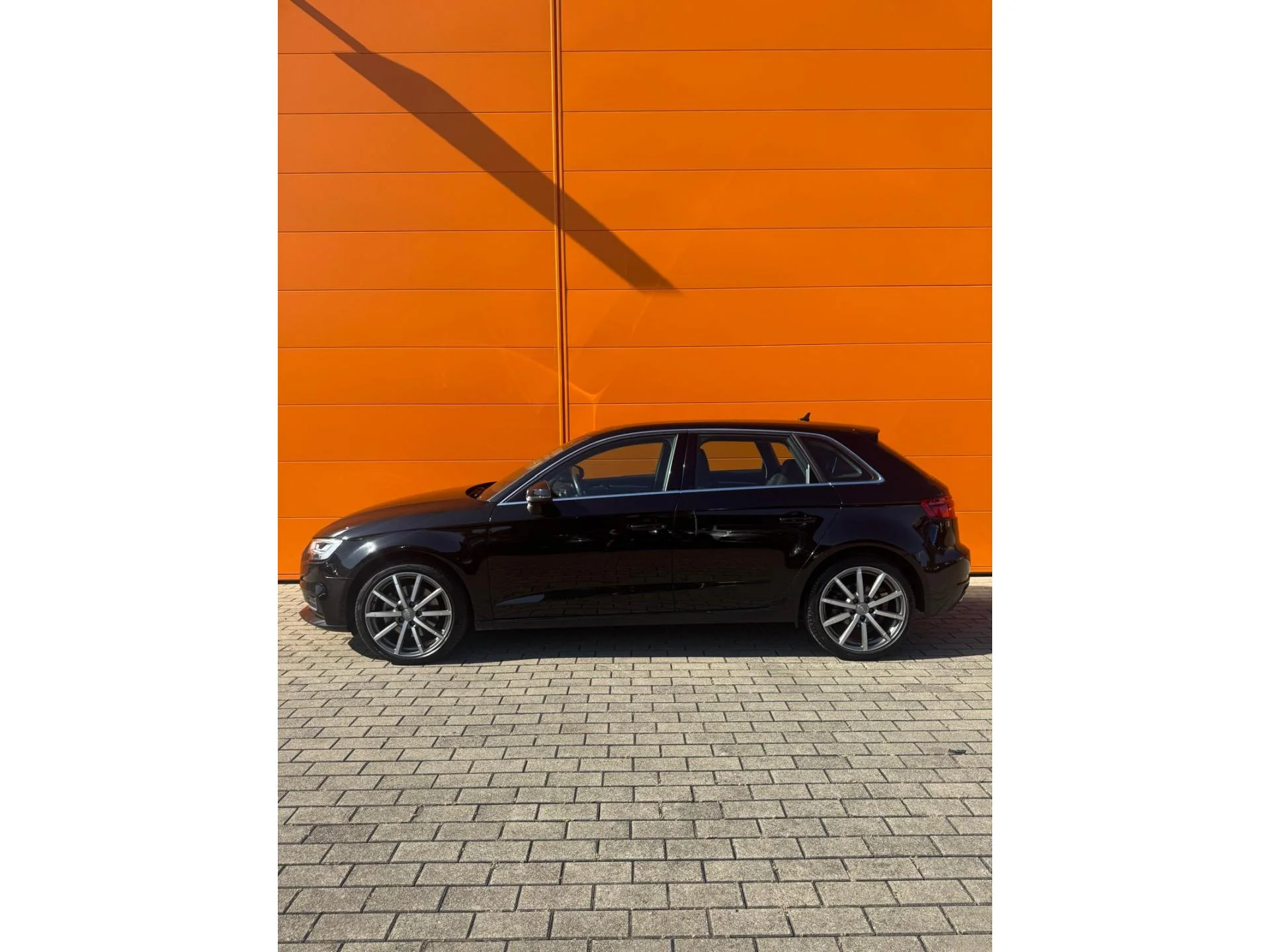 AUDI A3 SPORTBACK - Miniature 17 sur 32 - Cliquer pour voir cette photo