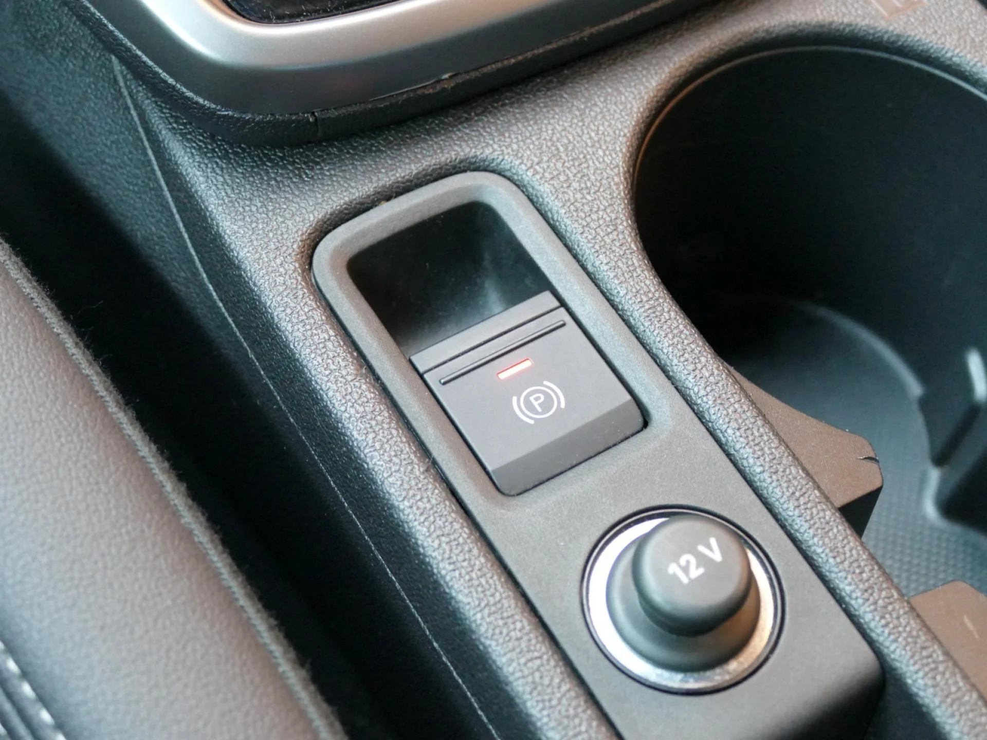 AUDI A3 SPORTBACK - Miniature 21 sur 34 - Cliquer pour voir cette photo