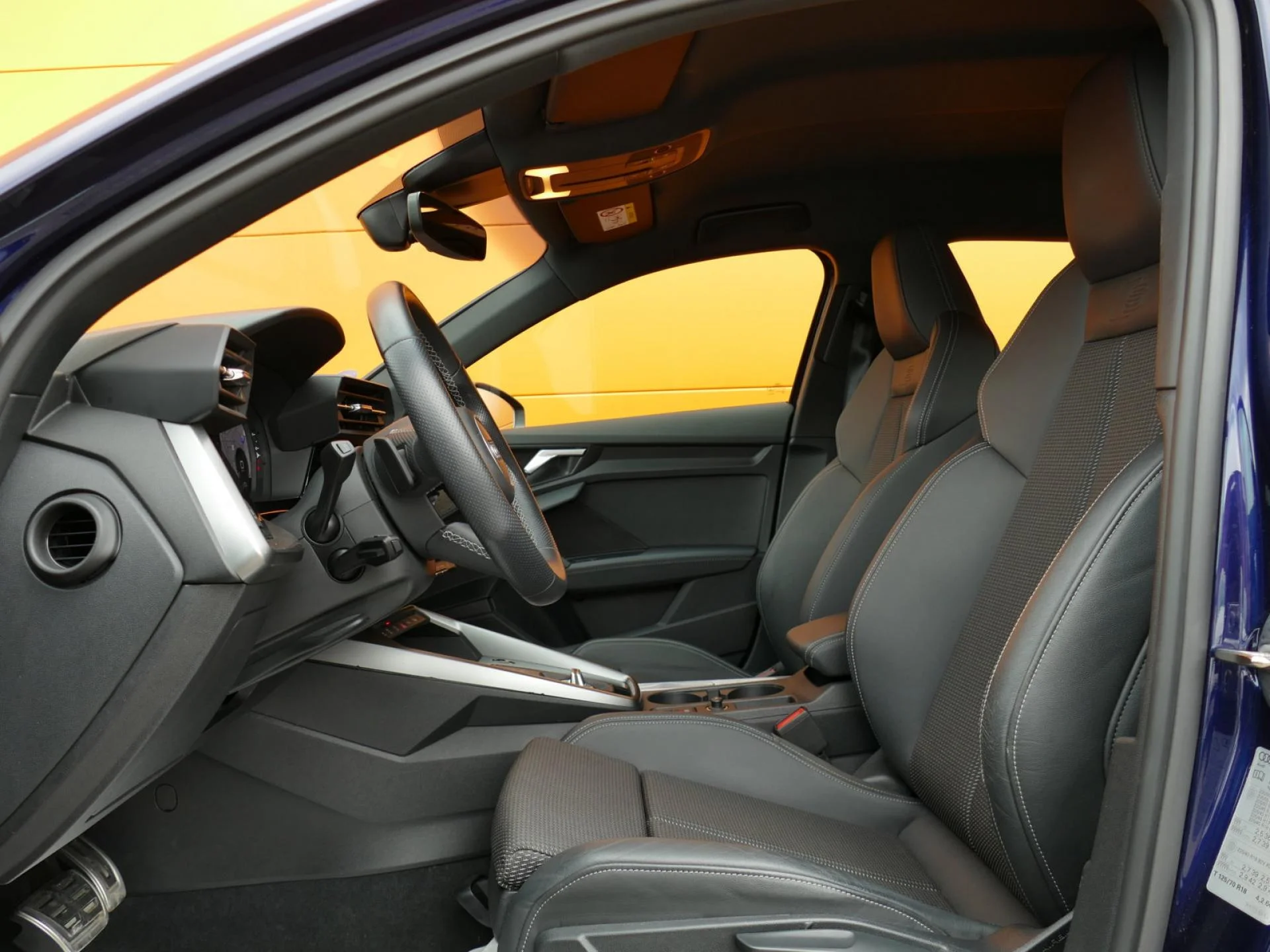 AUDI A3 SPORTBACK - Miniature 6 sur 34 - Cliquer pour voir cette photo