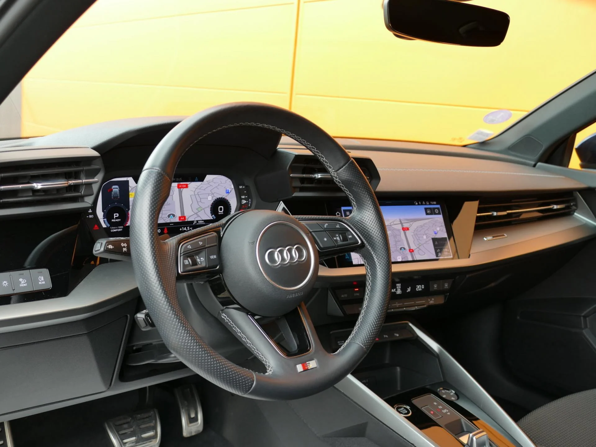 AUDI A3 SPORTBACK - Miniature 17 sur 34 - Cliquer pour voir cette photo