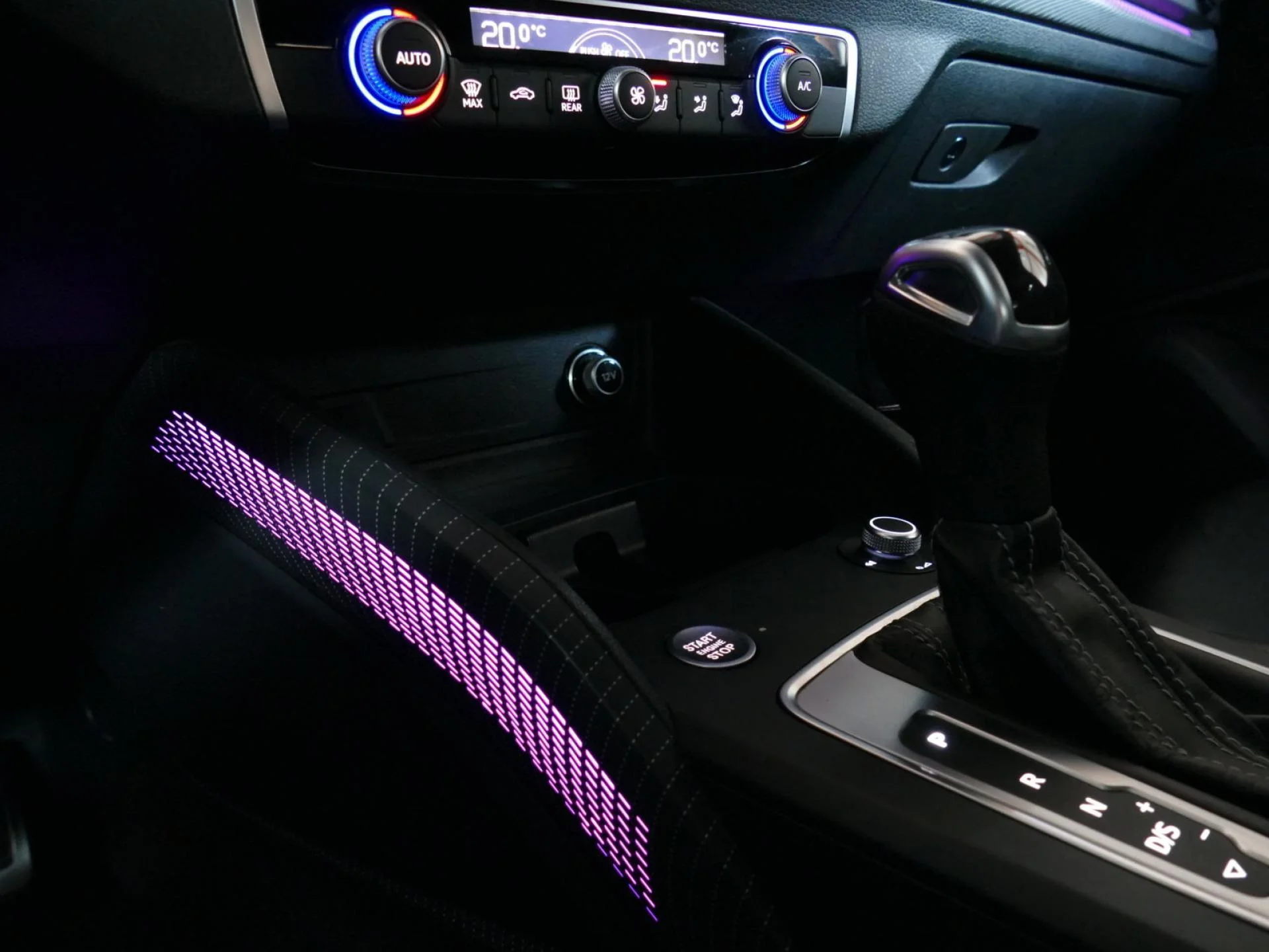 AUDI Q2 - Miniature 24 sur 34 - Cliquer pour voir cette photo