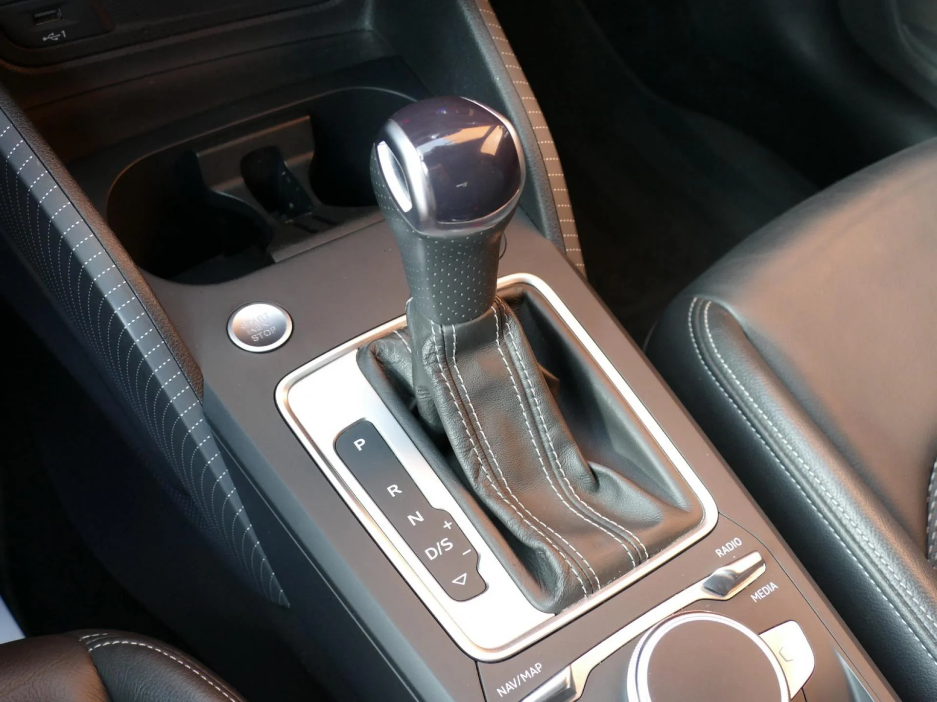 AUDI Q2 - Miniature 18 sur 34 - Cliquer pour voir cette photo