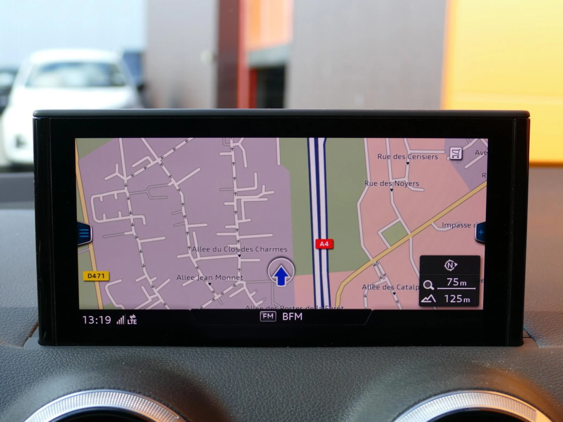 AUDI Q2 - Miniature 10 sur 34 - Cliquer pour voir cette photo