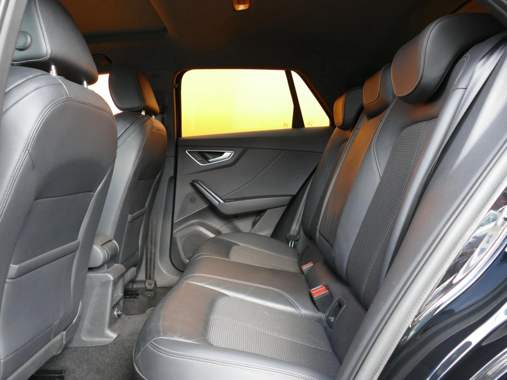 AUDI Q2 - Miniature 8 sur 34 - Cliquer pour voir cette photo