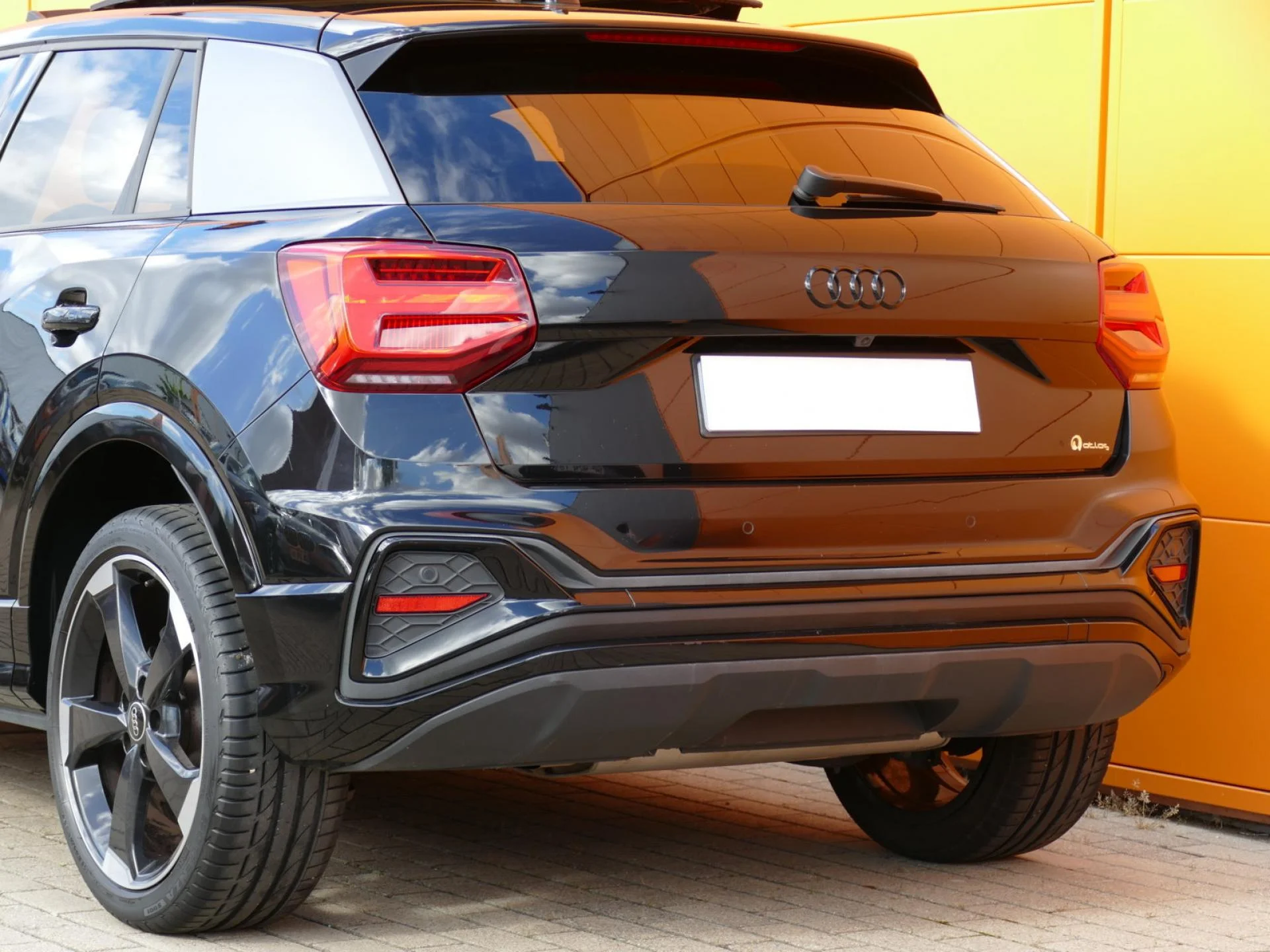 AUDI Q2 - Miniature 32 sur 34 - Cliquer pour voir cette photo