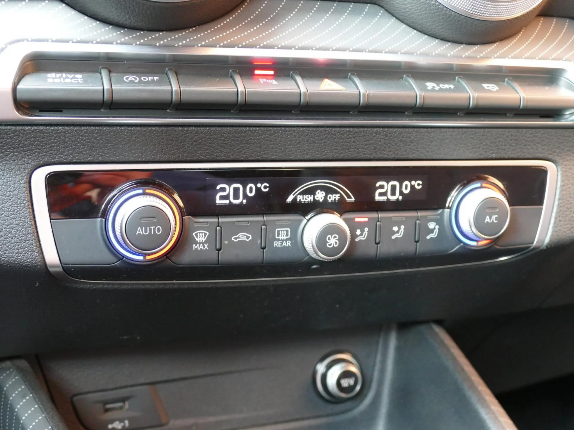 AUDI Q2 - Miniature 15 sur 34 - Cliquer pour voir cette photo