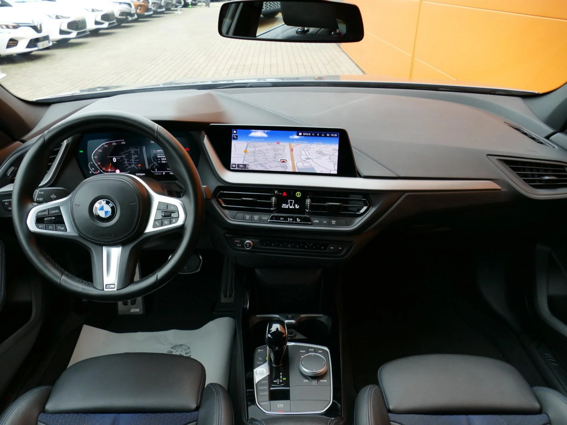 BMW SERIE 1 - Miniature 6 sur 30 - Cliquer pour voir cette photo