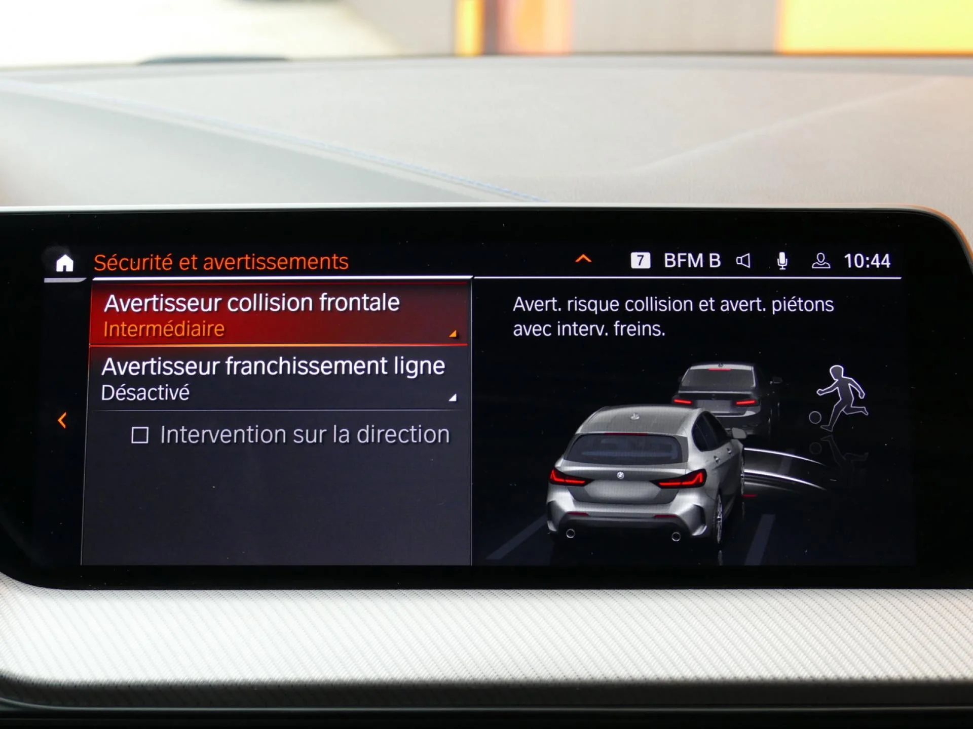 BMW SERIE 1 - Miniature 11 sur 32 - Cliquer pour voir cette photo