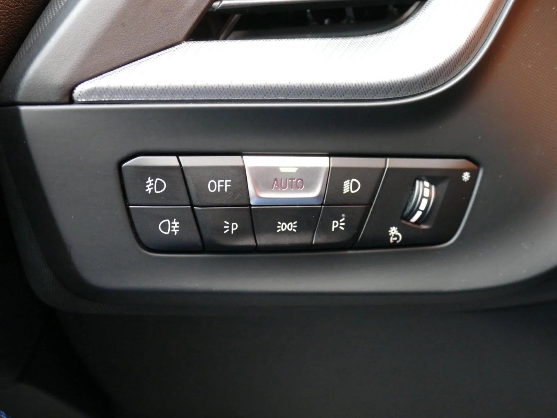 BMW SERIE 1 - Miniature 20 sur 32 - Cliquer pour voir cette photo
