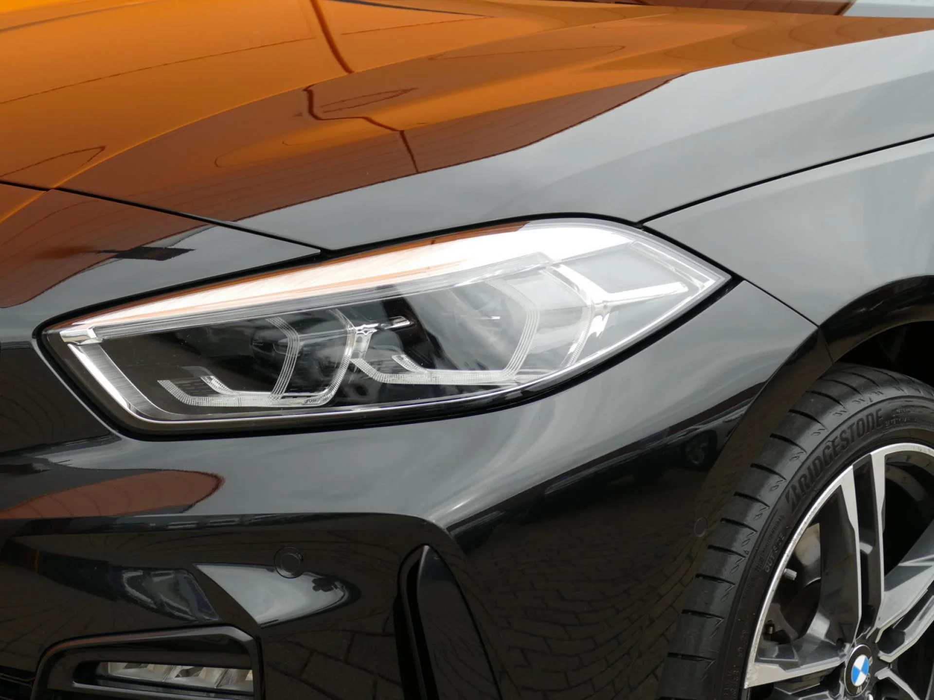 BMW SERIE 1 - Miniature 29 sur 32 - Cliquer pour voir cette photo