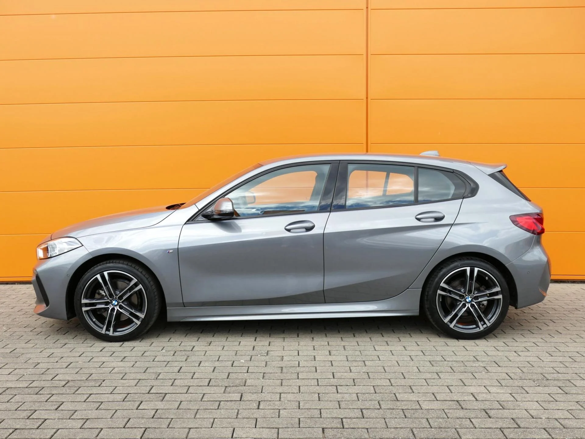 BMW SERIE 1 - Miniature 3 sur 29 - Cliquer pour voir cette photo