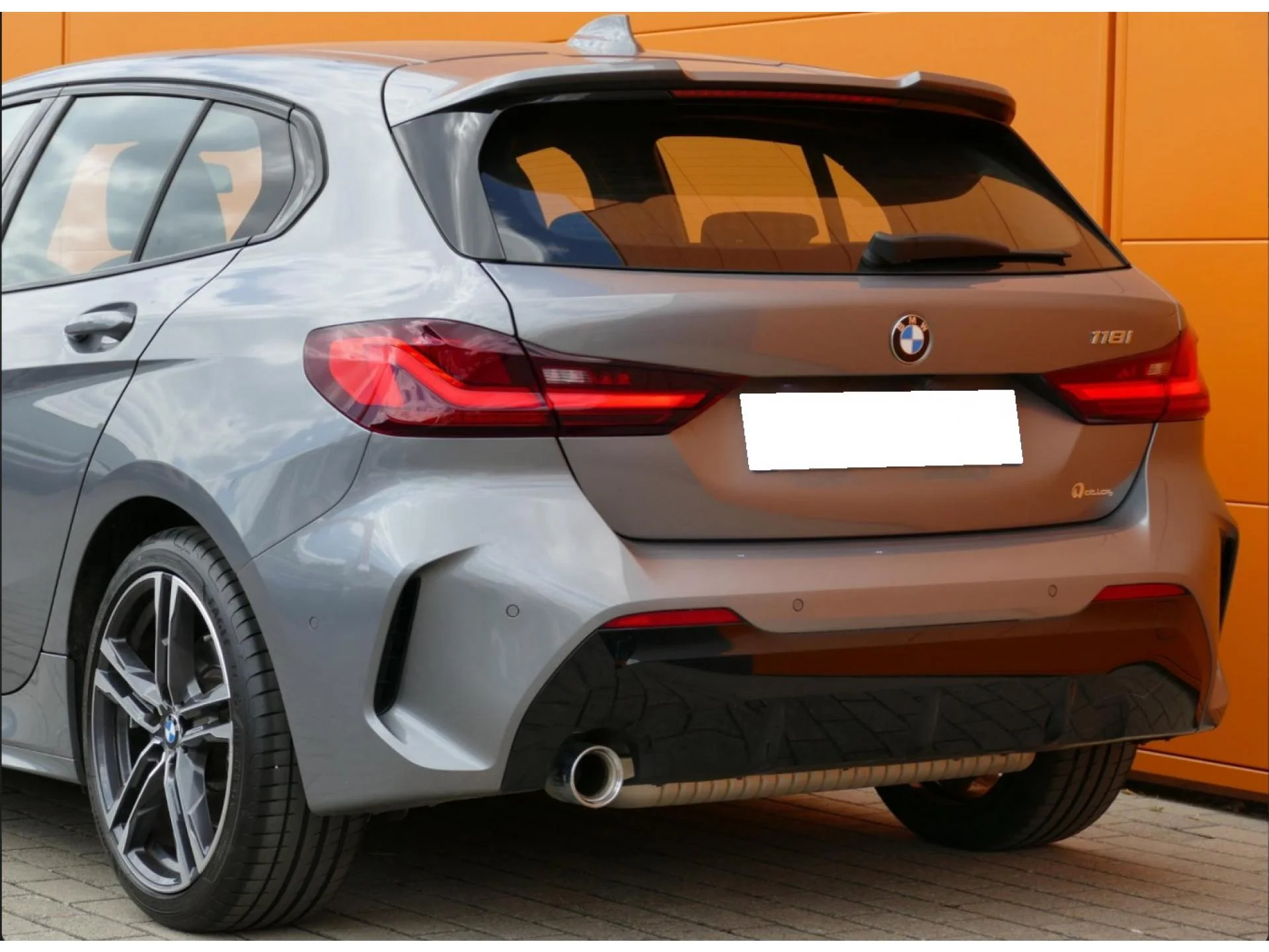 BMW SERIE 1 - Miniature 28 sur 30 - Cliquer pour voir cette photo