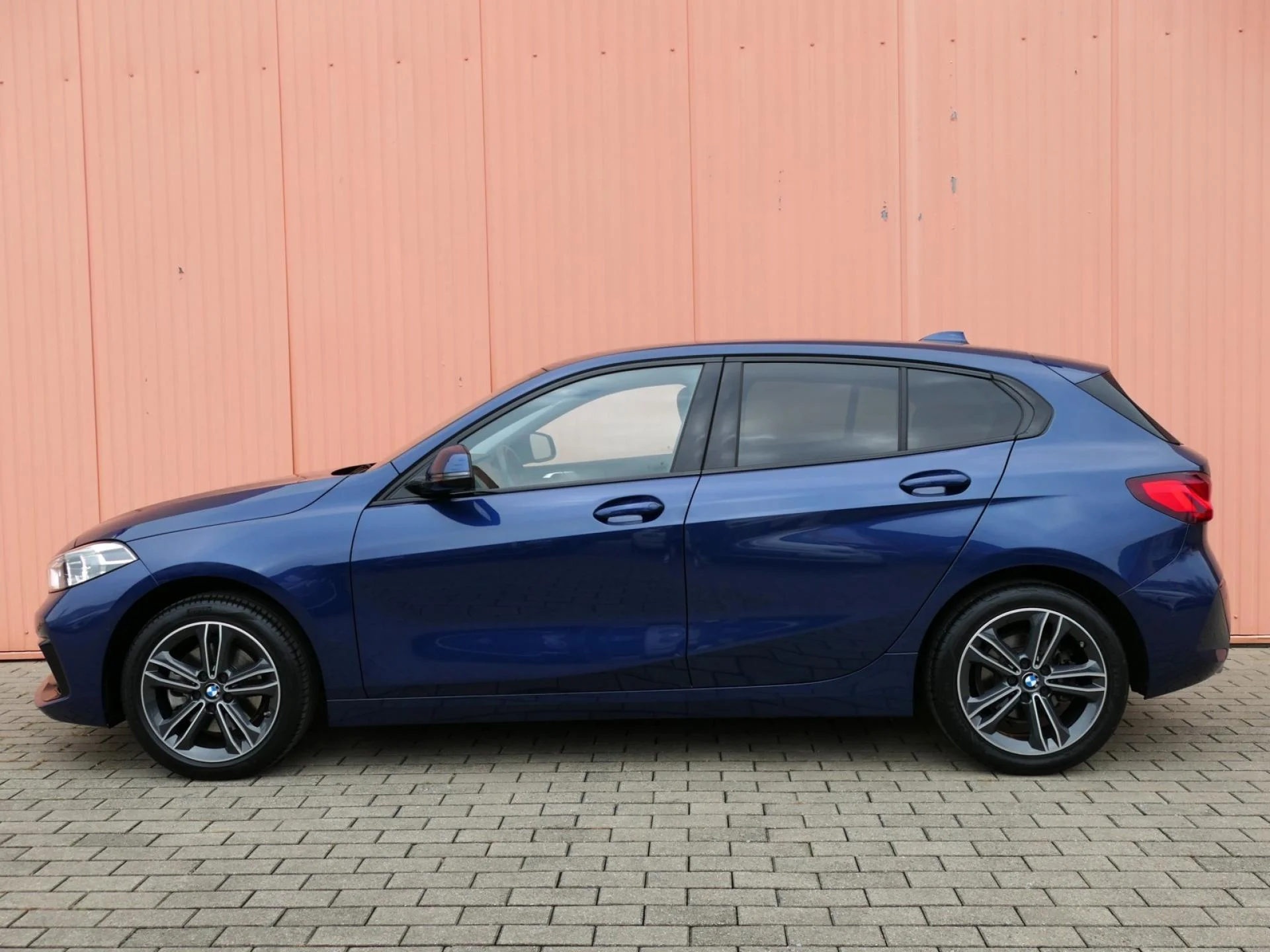 BMW SERIE 1 - Miniature 30 sur 31 - Cliquer pour voir cette photo