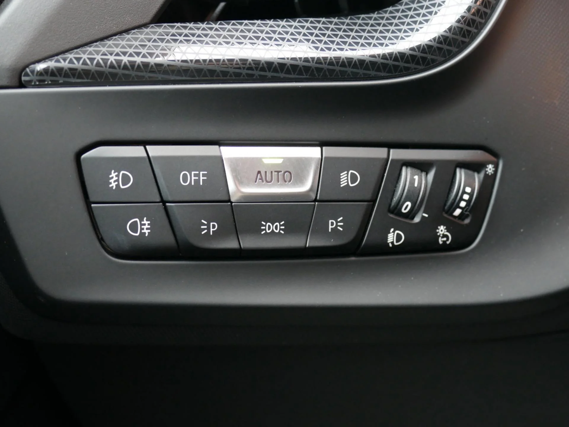BMW SERIE 1 - Miniature 20 sur 31 - Cliquer pour voir cette photo