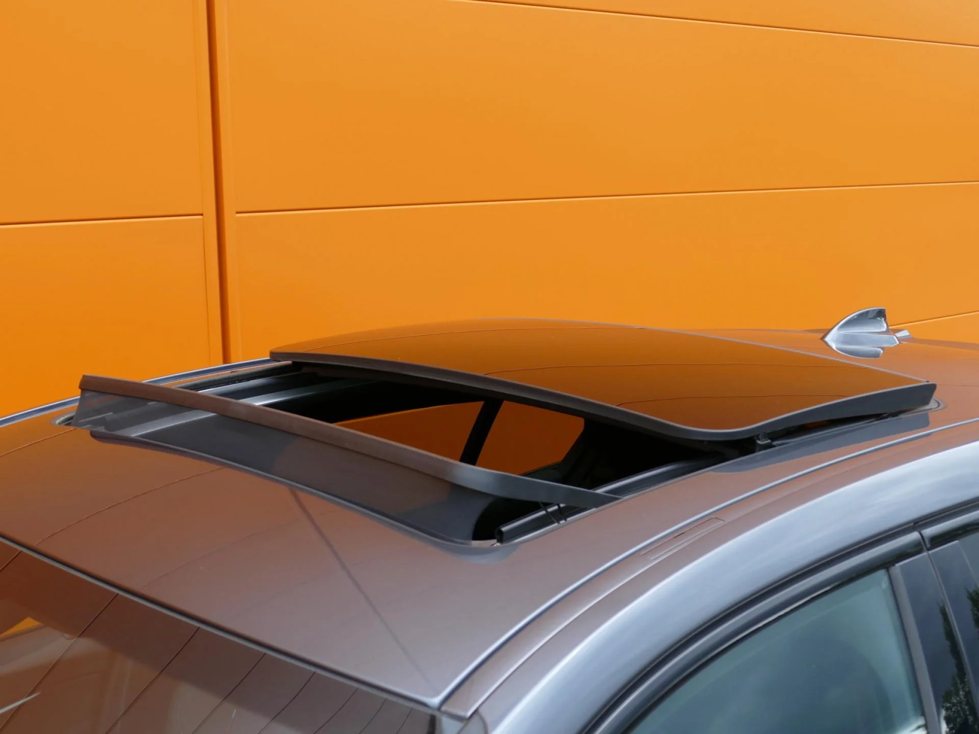 BMW SERIE 1 - Miniature 24 sur 31 - Cliquer pour voir cette photo