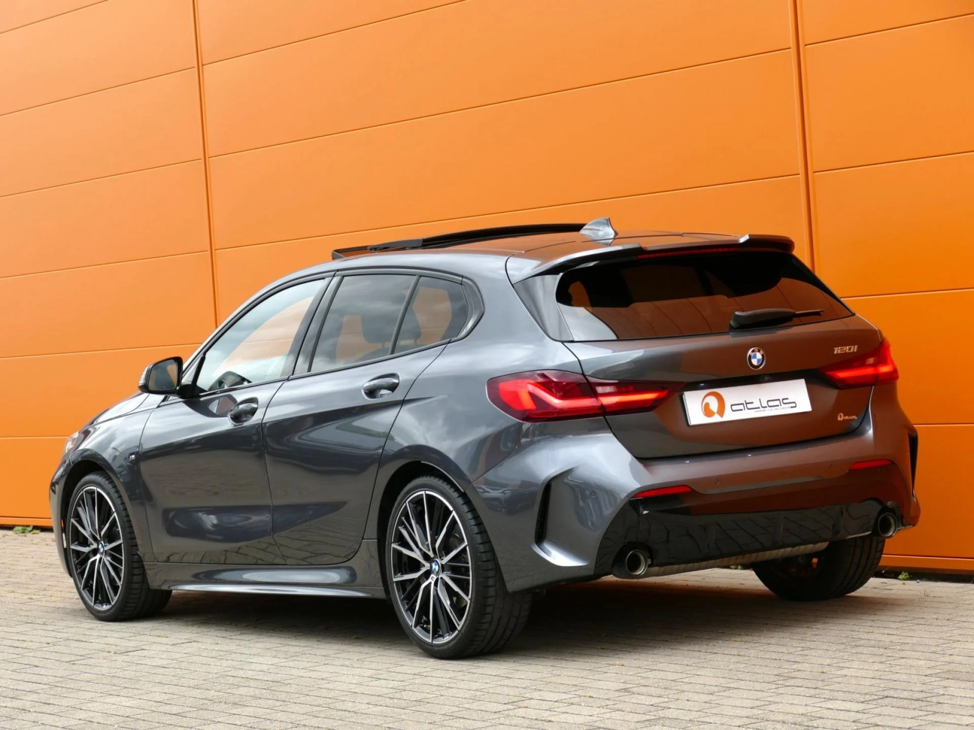 BMW SERIE 1 - Miniature 4 sur 31 - Cliquer pour voir cette photo