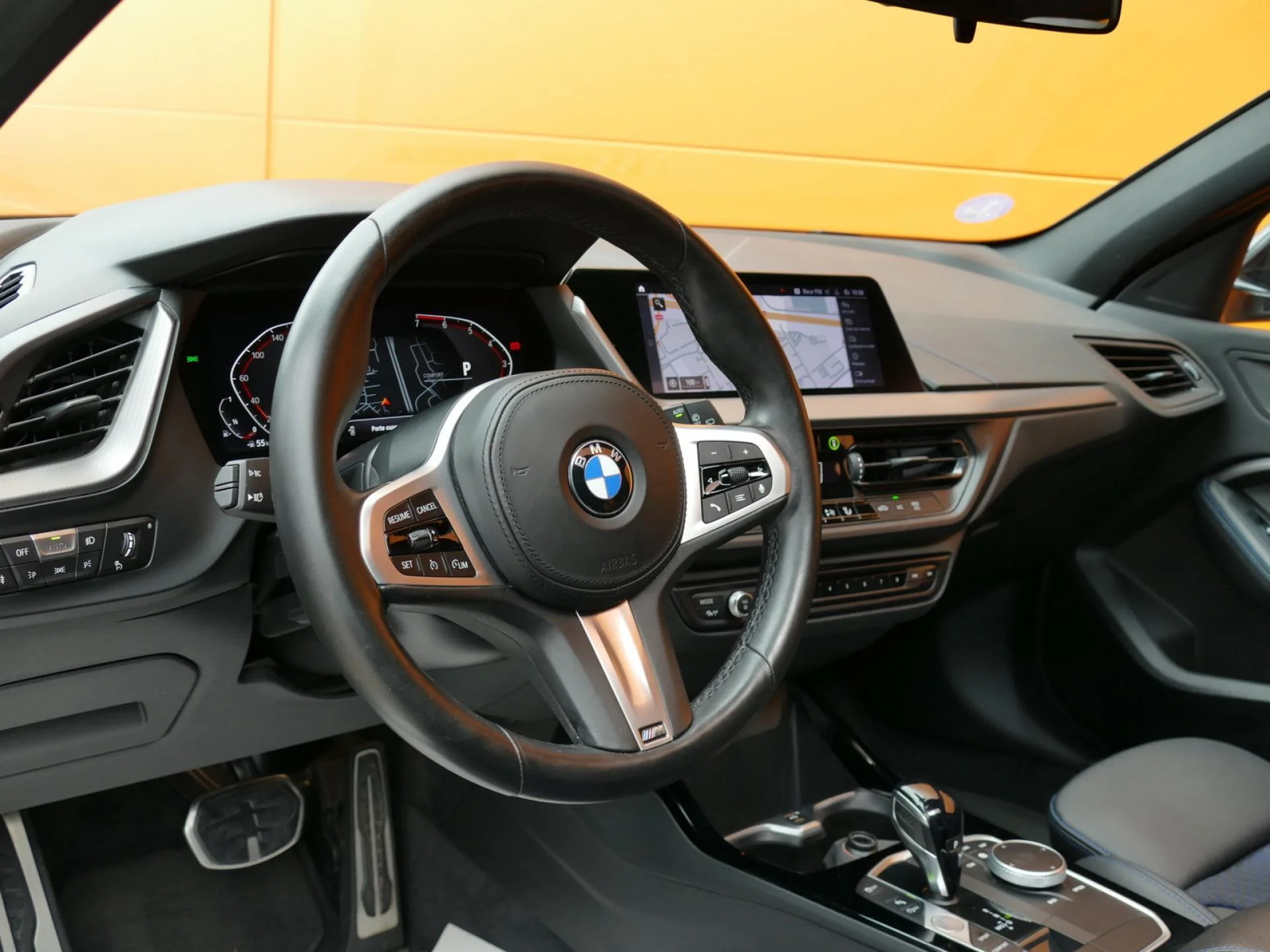 BMW SERIE 1 - Miniature 16 sur 31 - Cliquer pour voir cette photo
