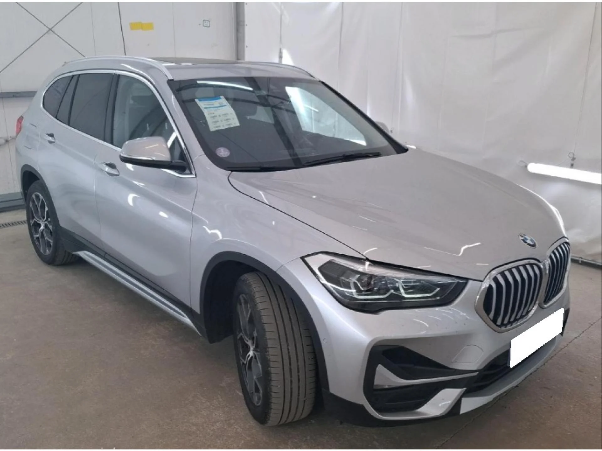 BMW X1 - Miniature 4 sur 5 - Cliquer pour voir cette photo