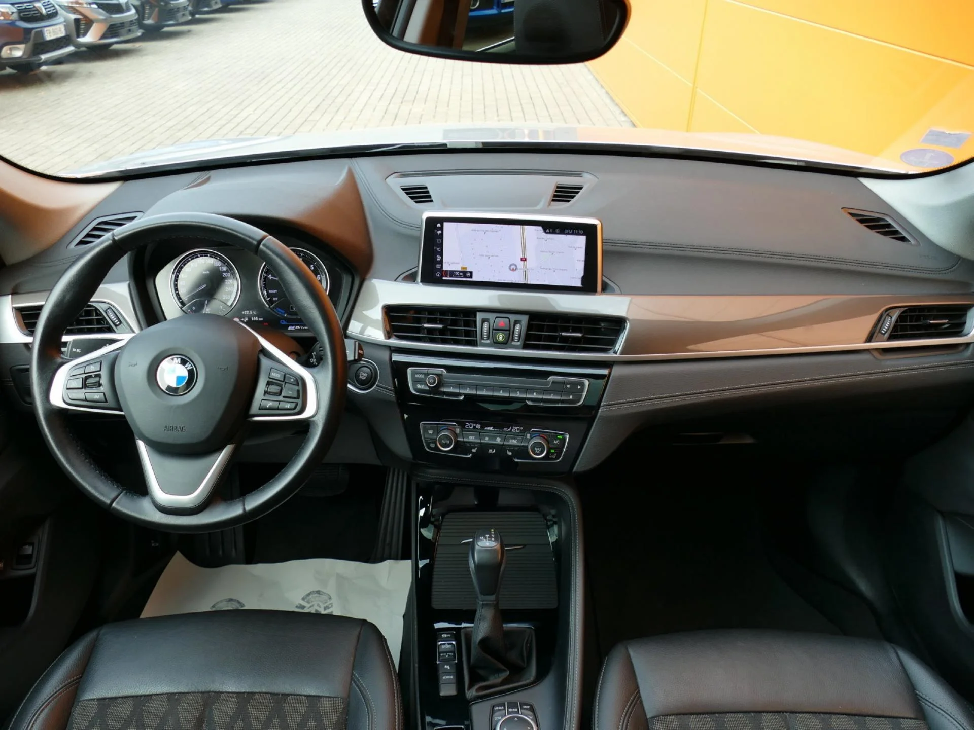 BMW X1 - Miniature 24 sur 35 - Cliquer pour voir cette photo