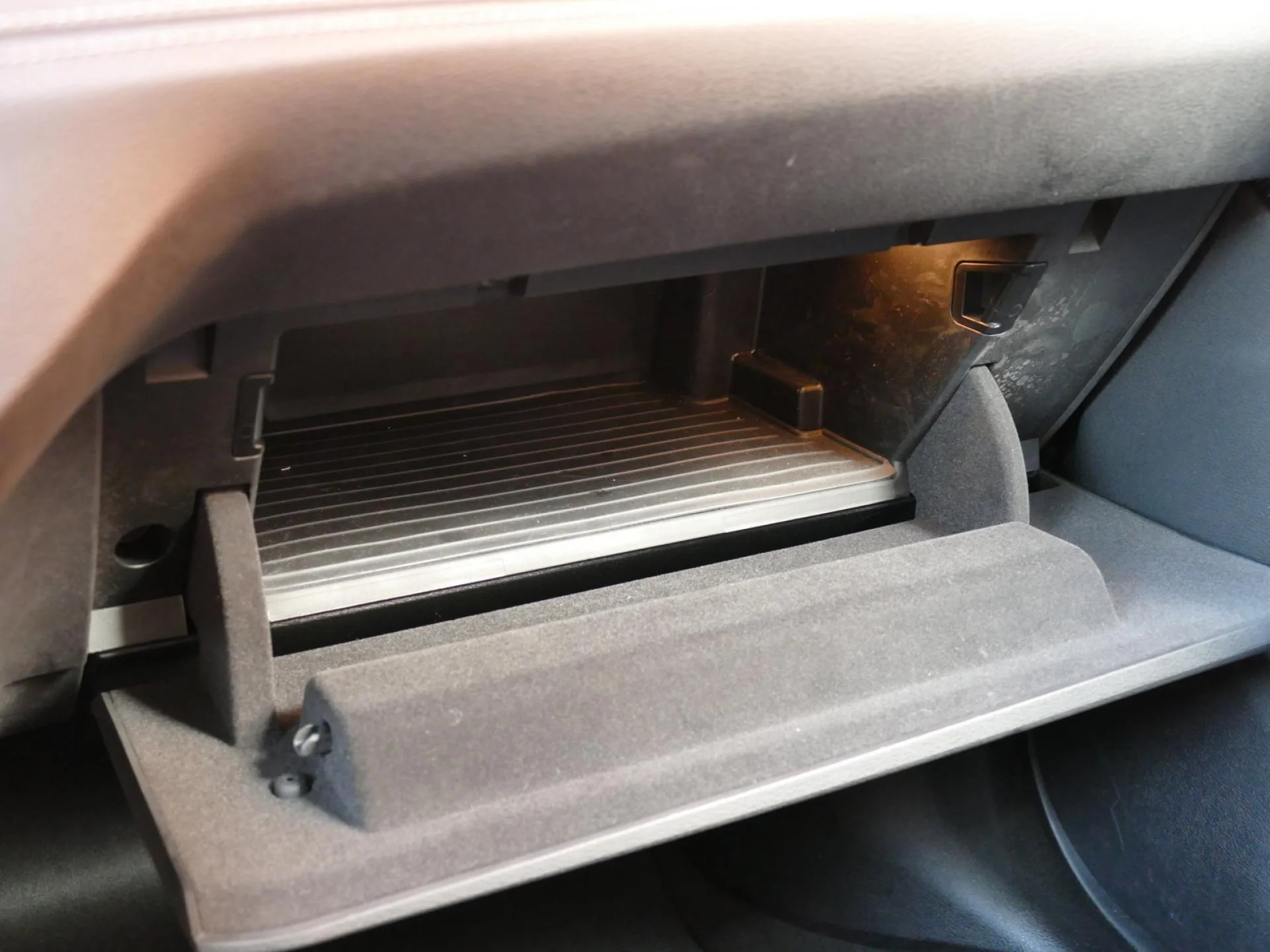 BMW X1 - Miniature 11 sur 35 - Cliquer pour voir cette photo