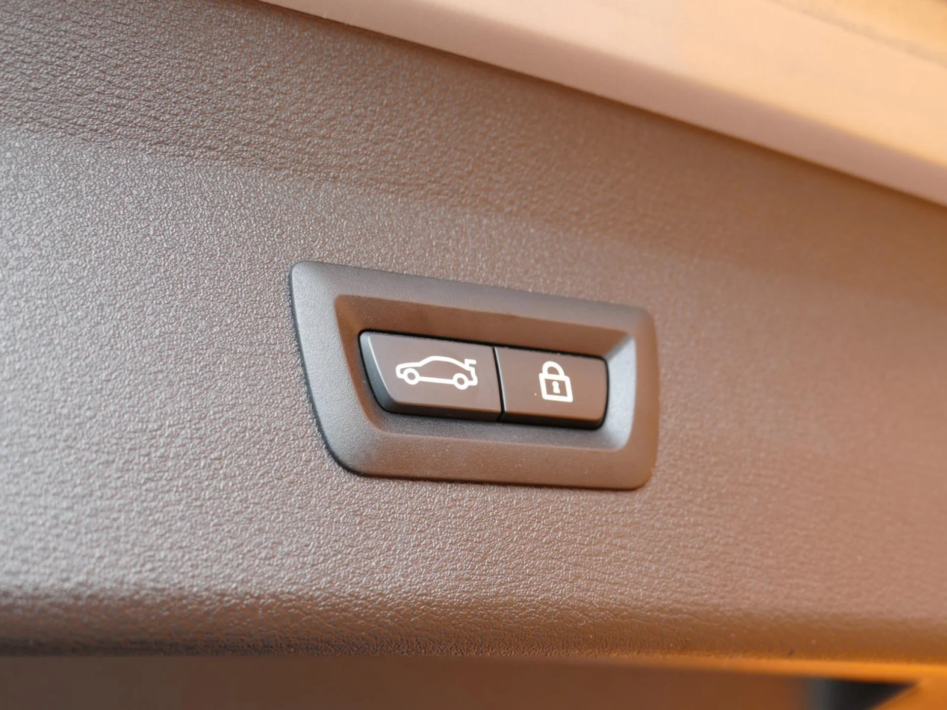 BMW X1 - Miniature 18 sur 35 - Cliquer pour voir cette photo