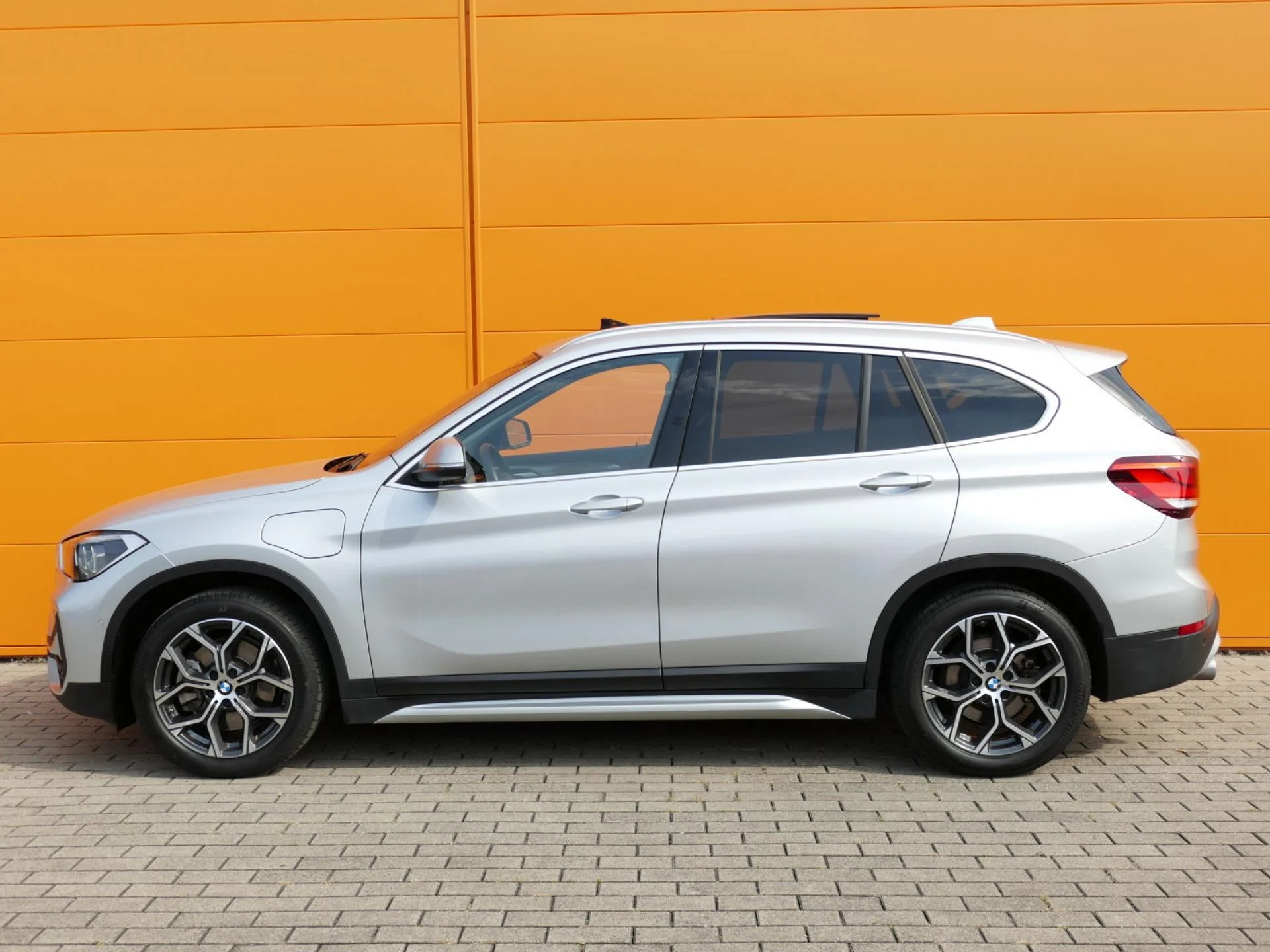 BMW X1 - Miniature 33 sur 35 - Cliquer pour voir cette photo