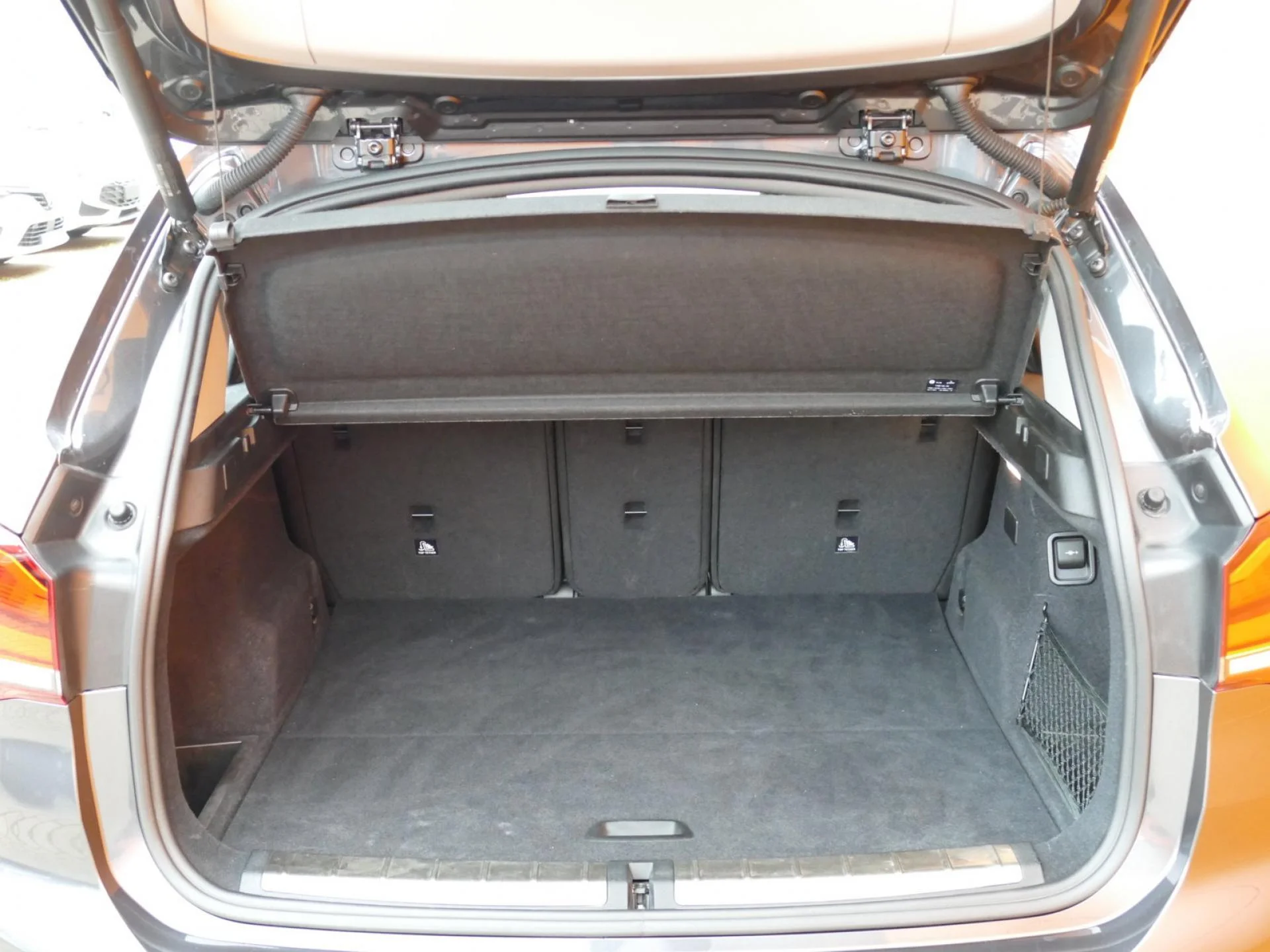 BMW X1 - Miniature 8 sur 36 - Cliquer pour voir cette photo