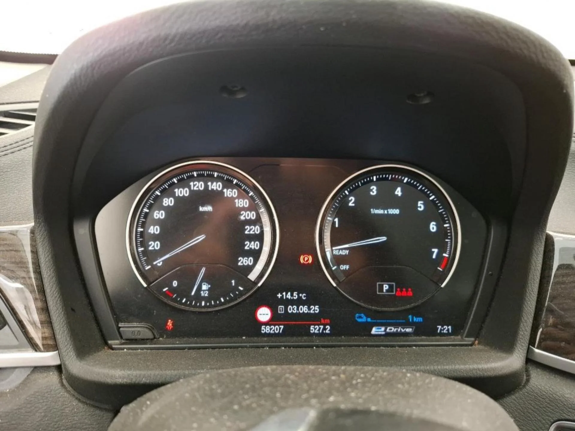 BMW X1 - Miniature 17 sur 36 - Cliquer pour voir cette photo