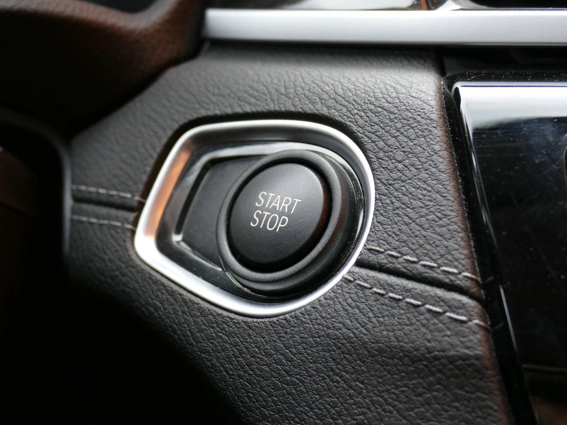 BMW X1 - Miniature 8 sur 36 - Cliquer pour voir cette photo