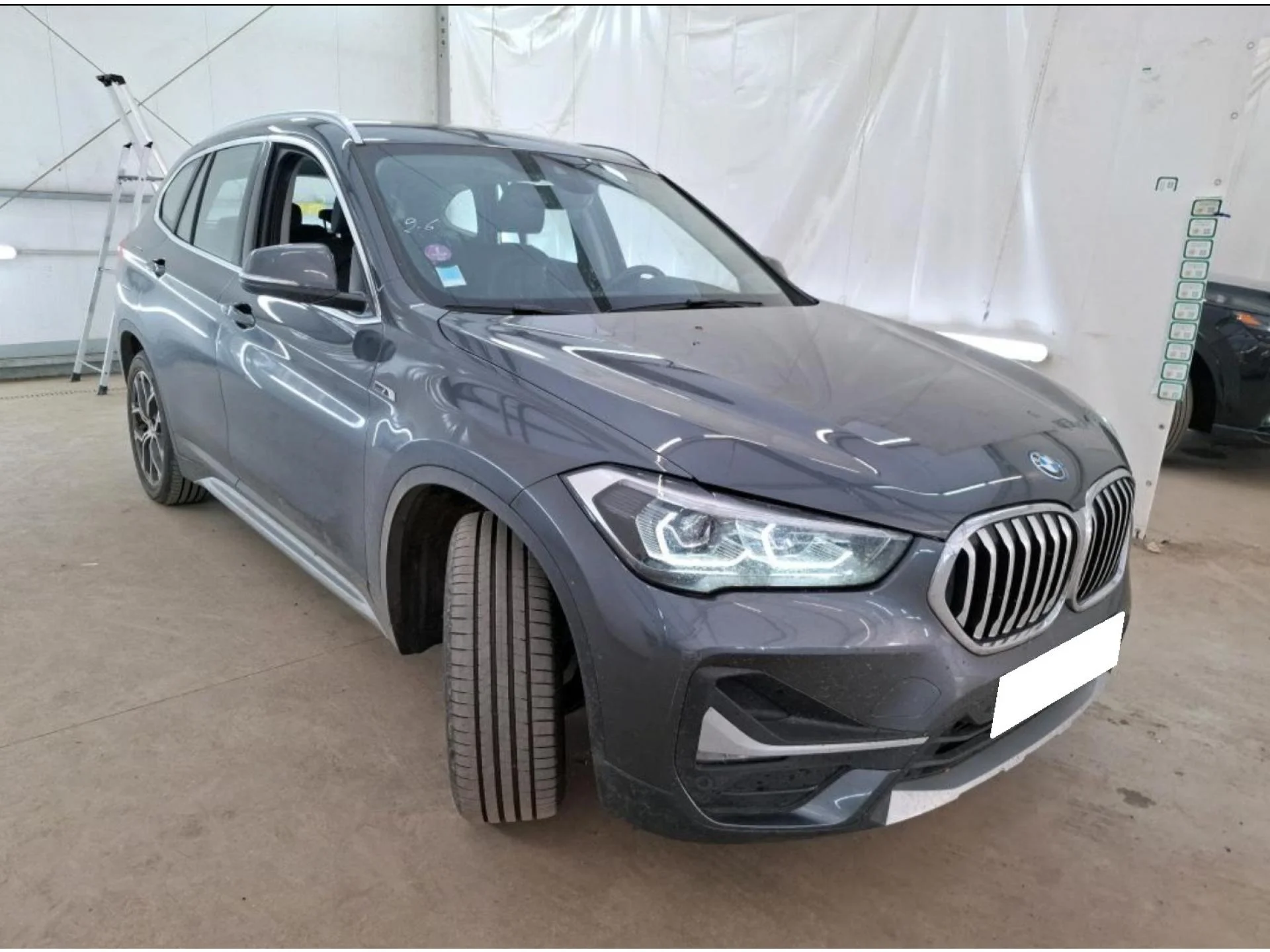 BMW X1 - Miniature 21 sur 36 - Cliquer pour voir cette photo