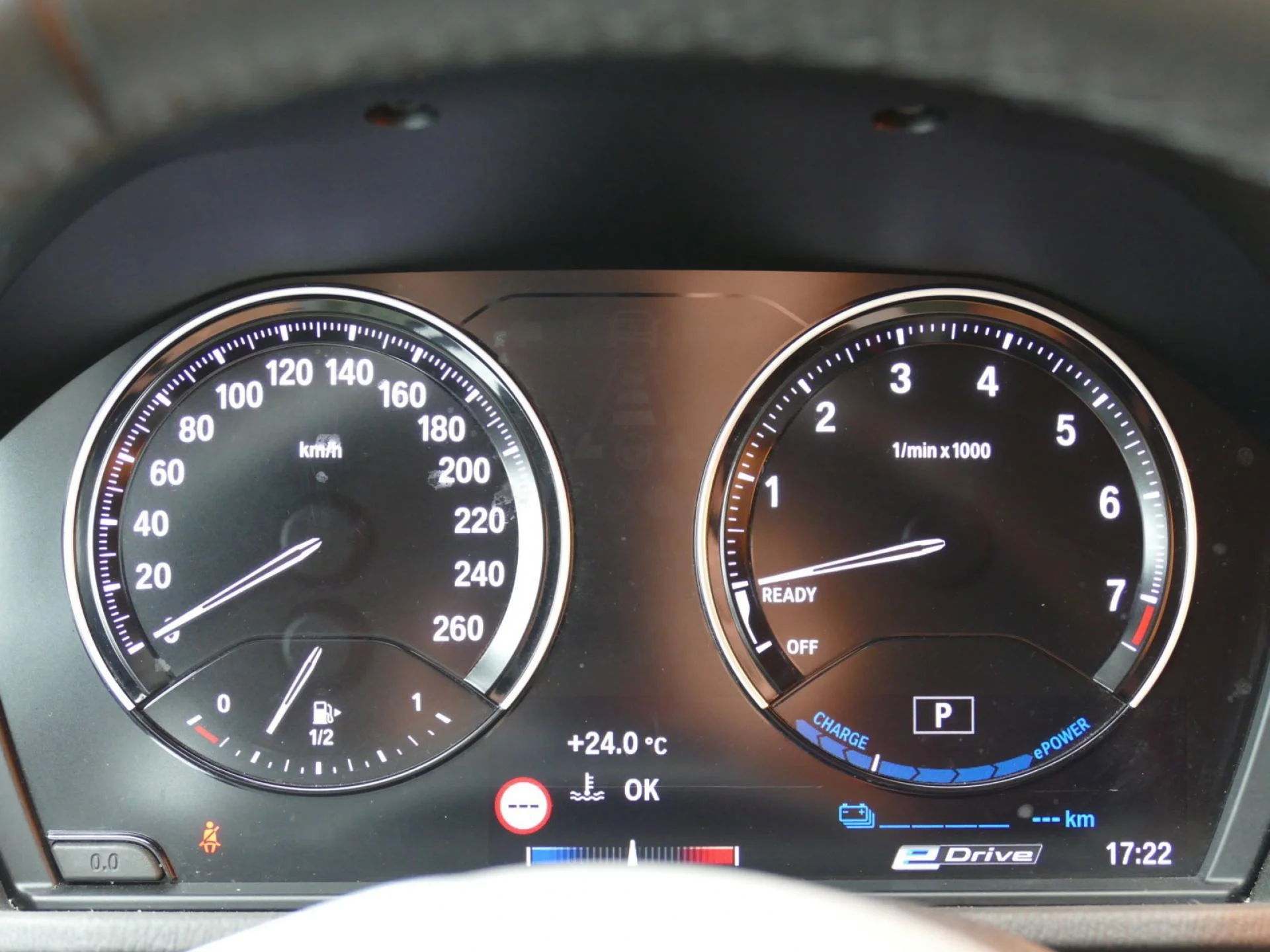 BMW X1 - Miniature 23 sur 36 - Cliquer pour voir cette photo