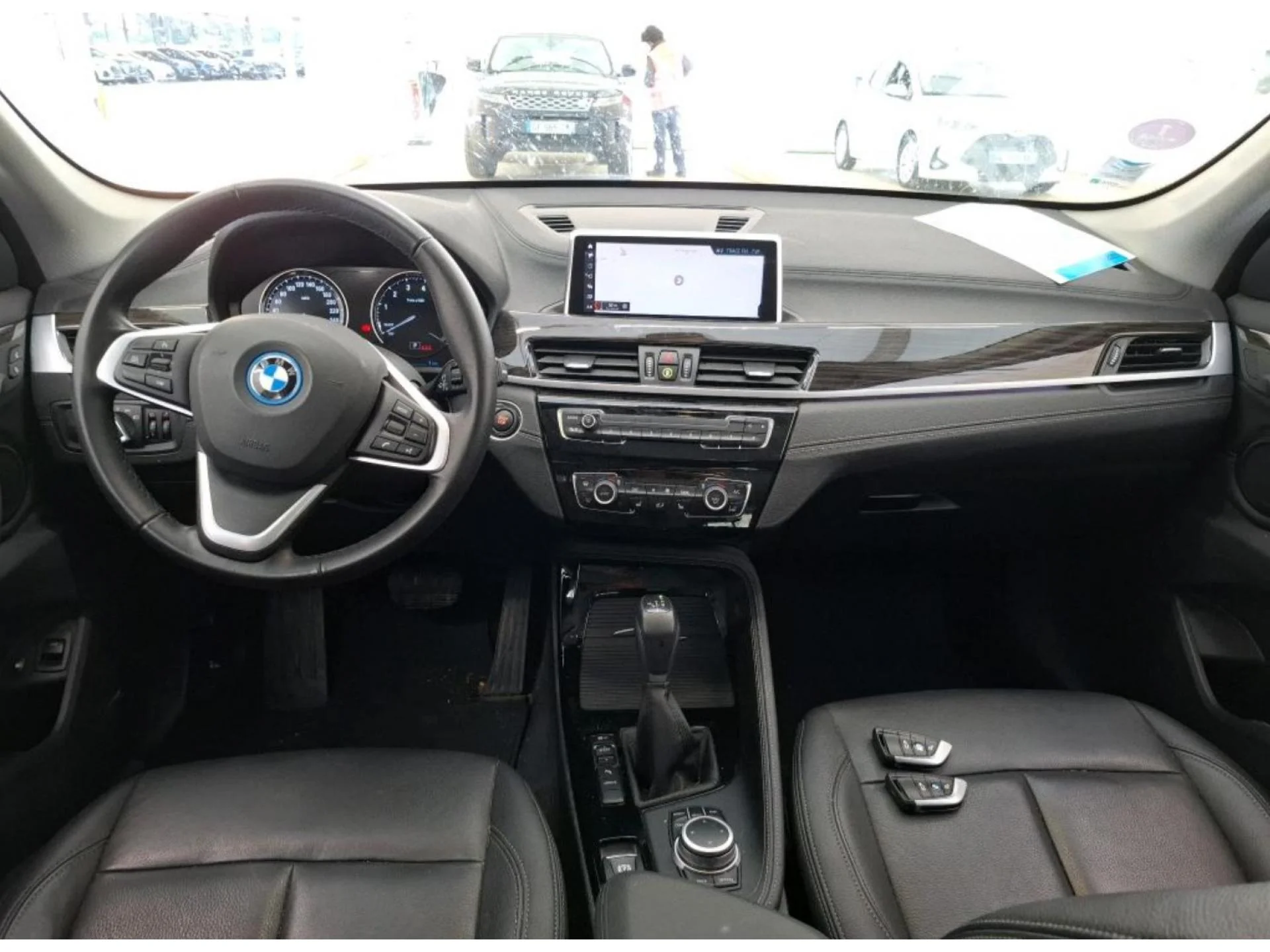 BMW X1 - Miniature 13 sur 36 - Cliquer pour voir cette photo