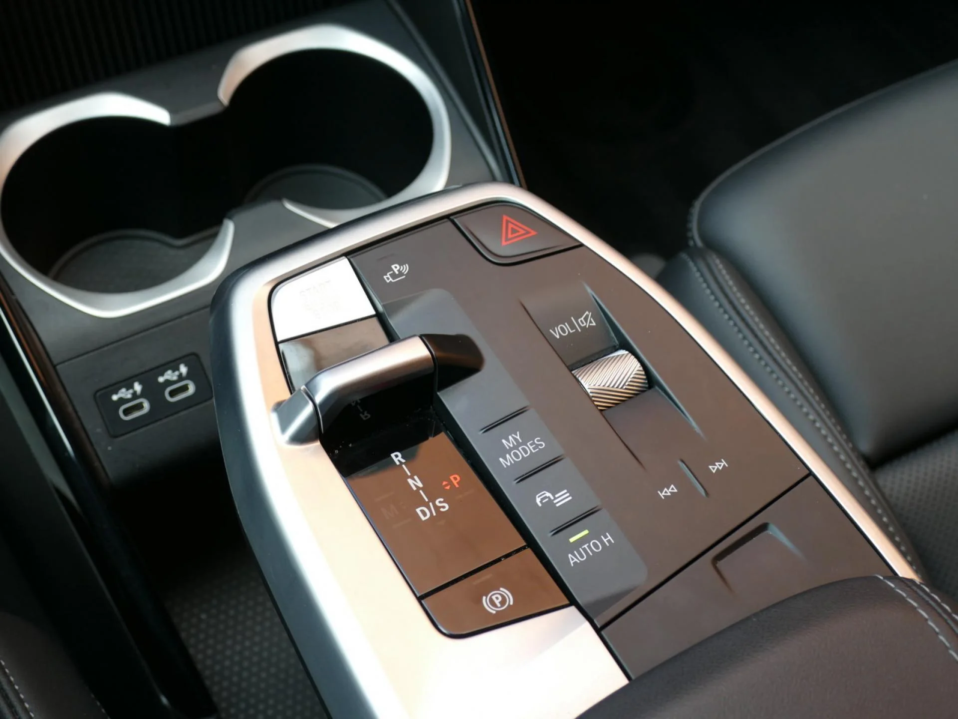 BMW X1 - Miniature 21 sur 33 - Cliquer pour voir cette photo