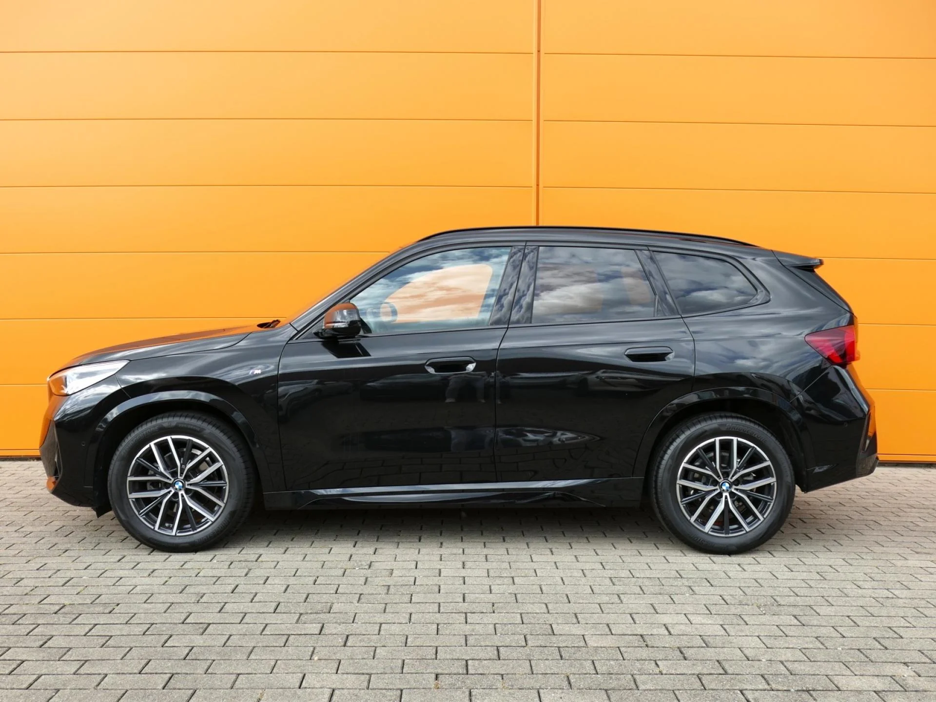 BMW X1 - Miniature 3 sur 33 - Cliquer pour voir cette photo