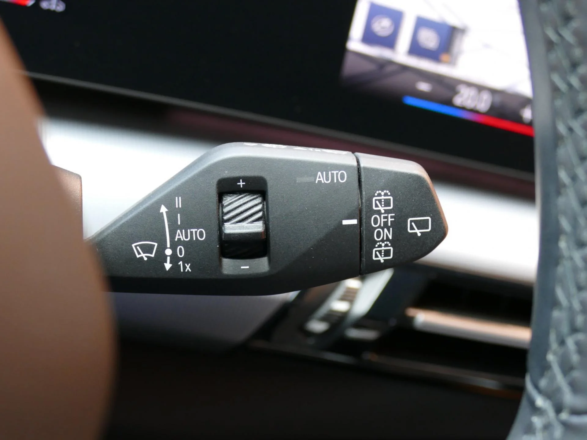 BMW X1 - Miniature 27 sur 33 - Cliquer pour voir cette photo