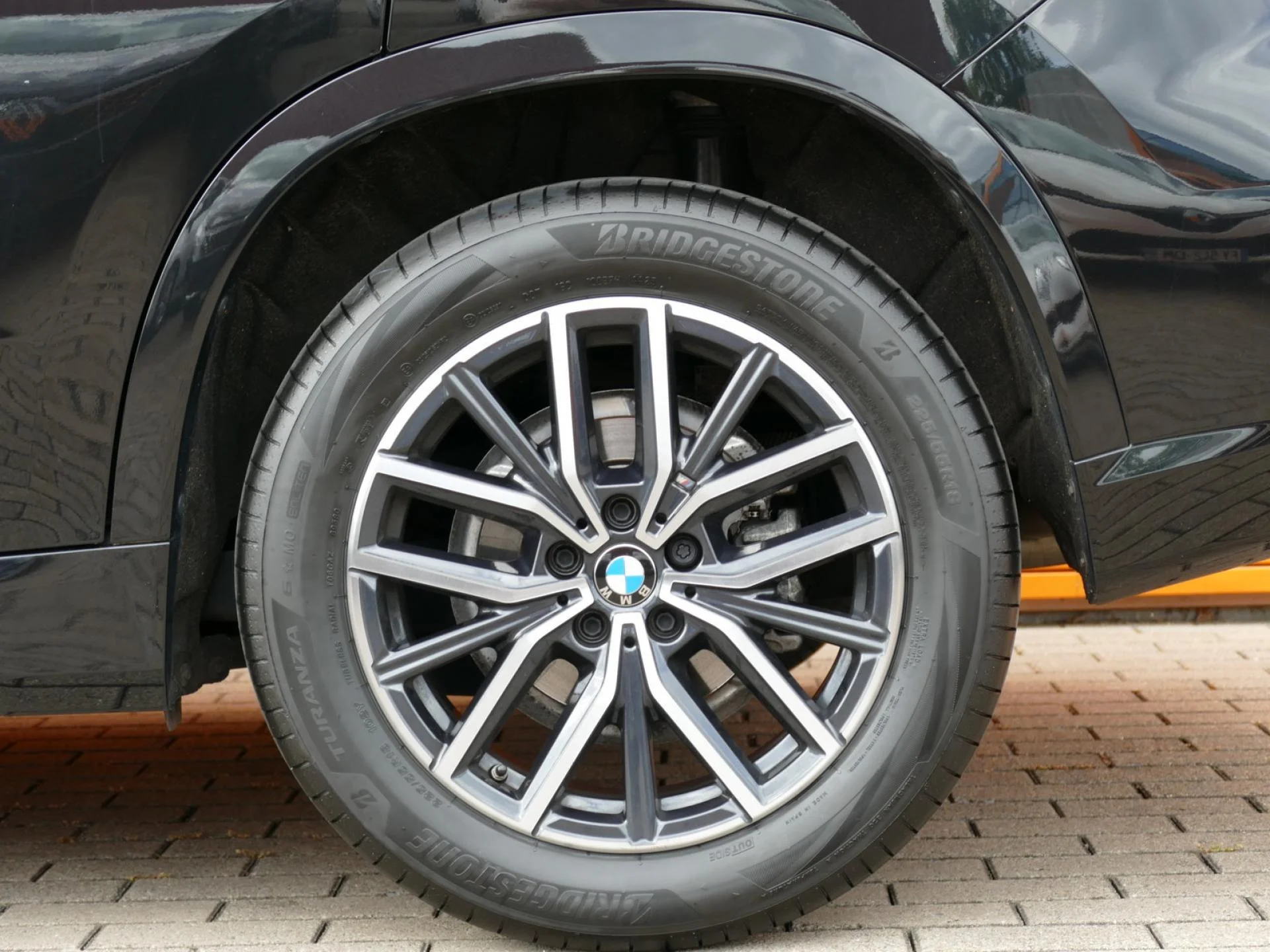 BMW X1 - Miniature 33 sur 33 - Cliquer pour voir cette photo