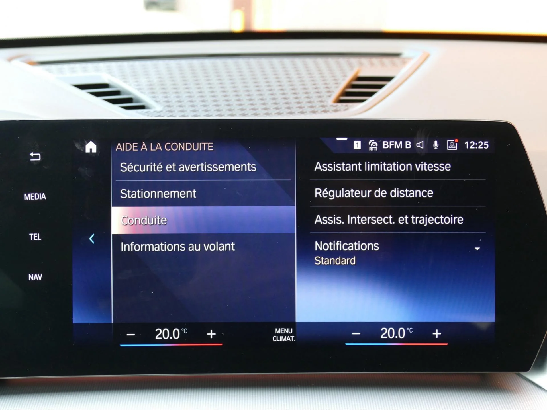 BMW X1 - Miniature 13 sur 33 - Cliquer pour voir cette photo