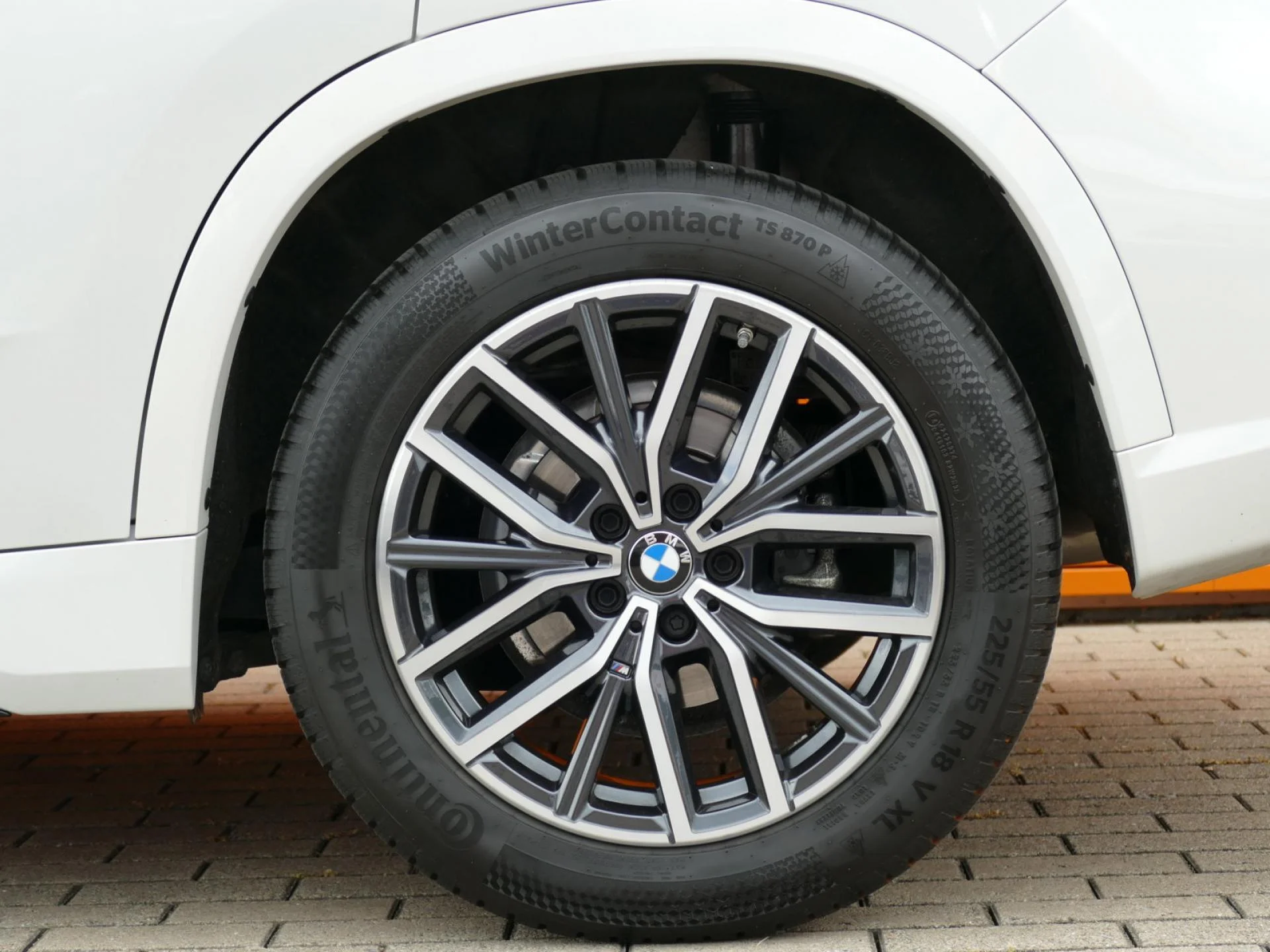 BMW X1 - Miniature 32 sur 32 - Cliquer pour voir cette photo