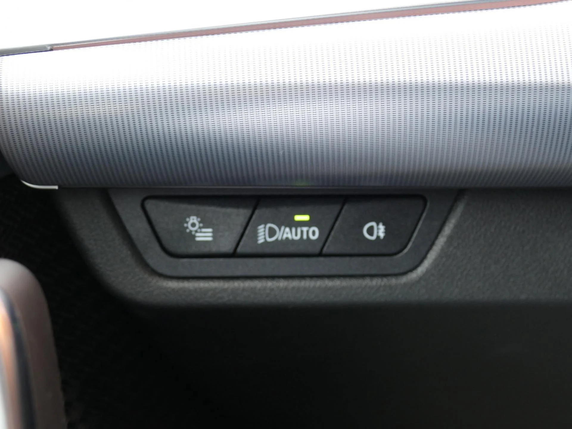 BMW X1 - Miniature 22 sur 32 - Cliquer pour voir cette photo