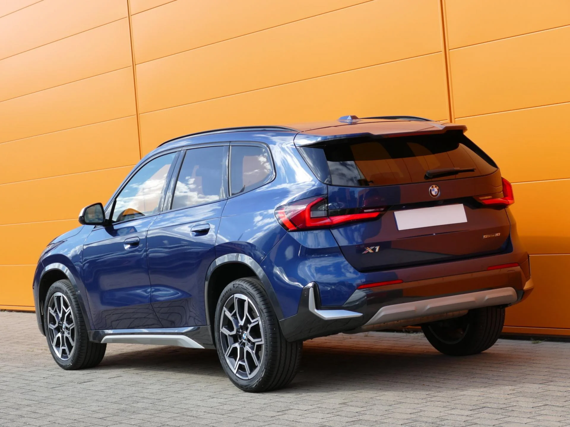 BMW X1 - Miniature 5 sur 32 - Cliquer pour voir cette photo