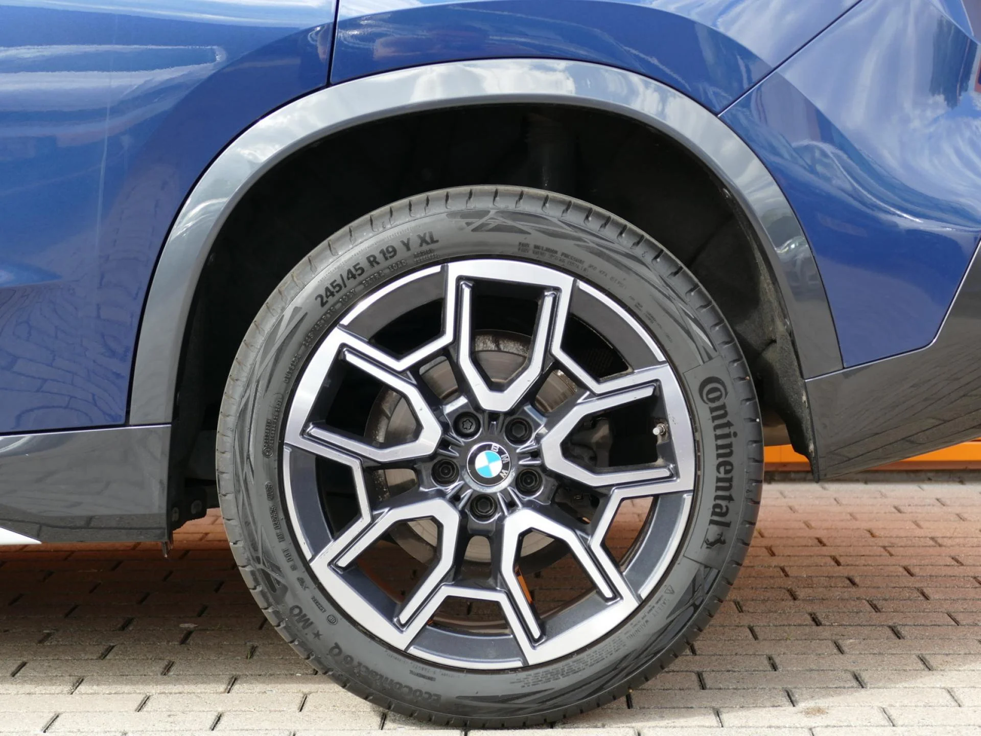 BMW X1 - Miniature 32 sur 32 - Cliquer pour voir cette photo