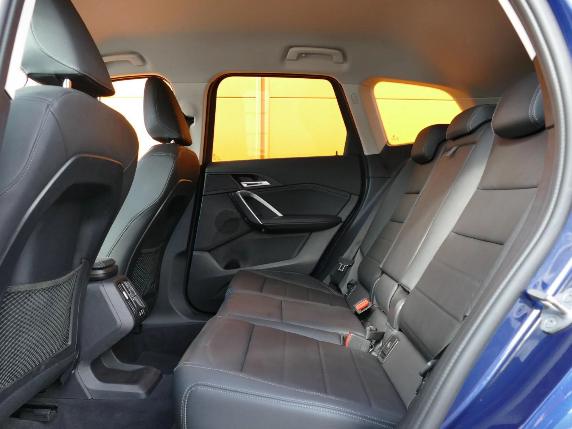 BMW X1 - Miniature 8 sur 32 - Cliquer pour voir cette photo