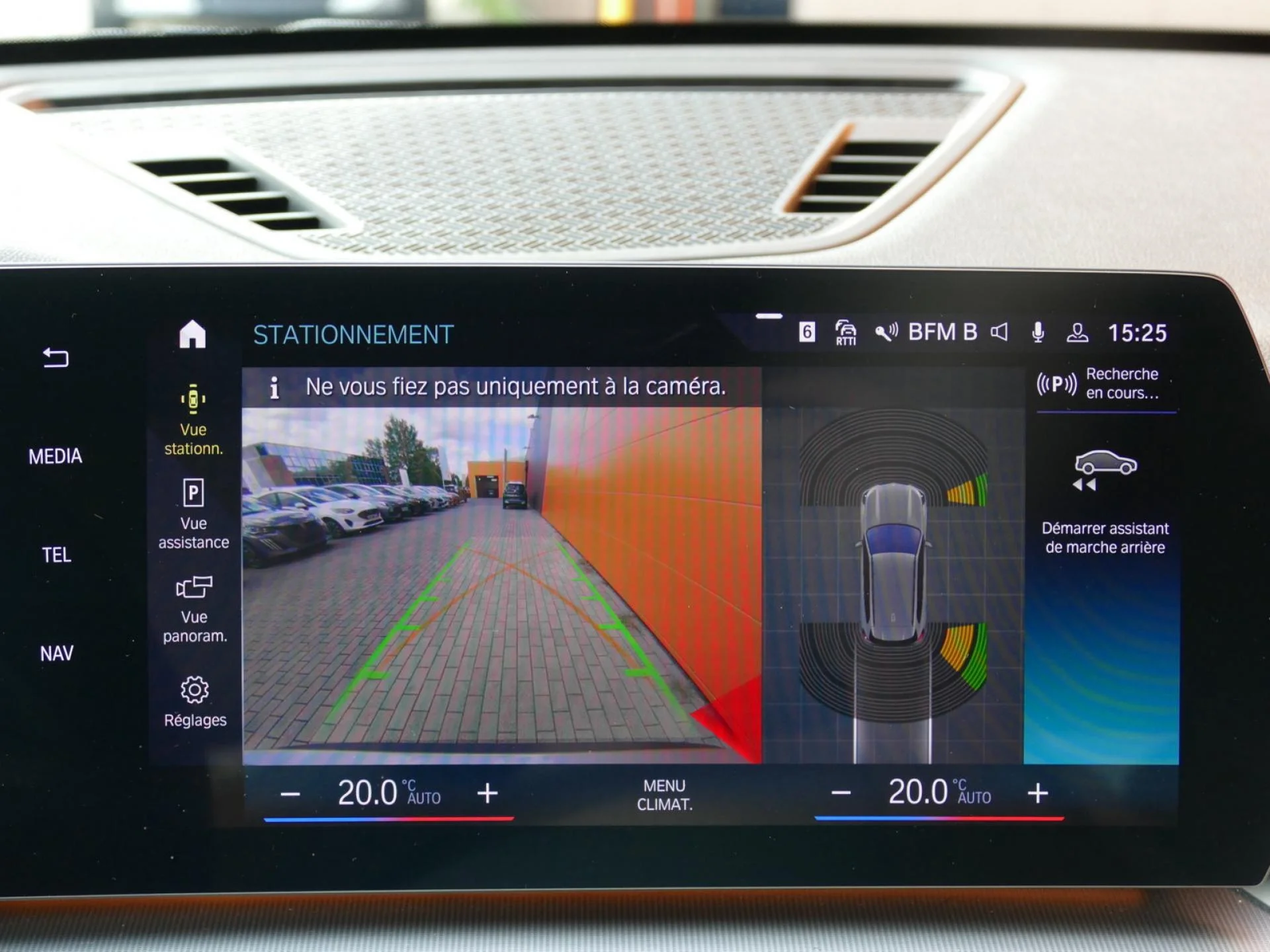 BMW X1 - Miniature 11 sur 32 - Cliquer pour voir cette photo